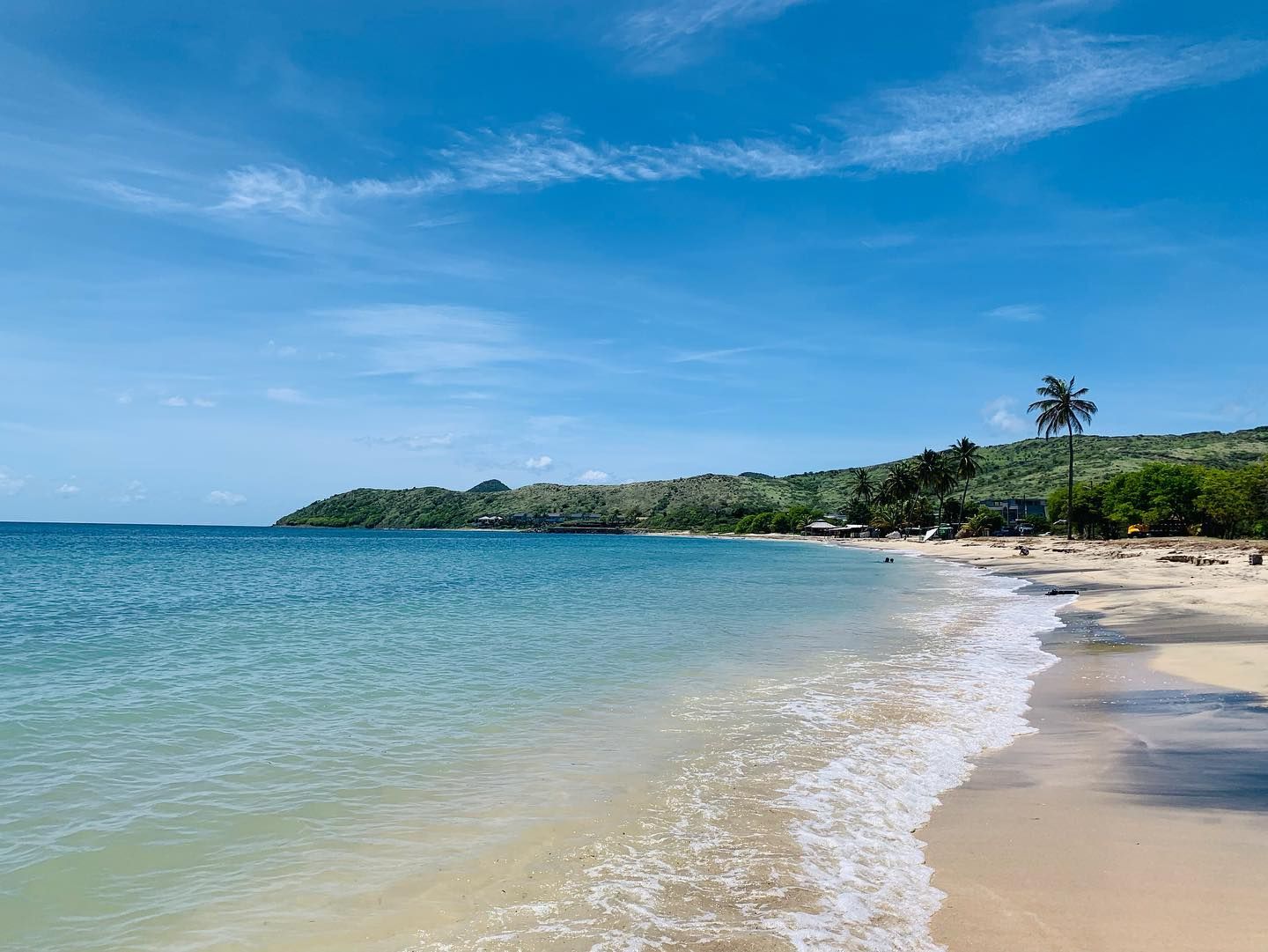 St Kitts Best Beaches: Cockleshell Bay Beach in Saint Kitts. Stop here on Photography Tours in St Kitts from Basseterre.