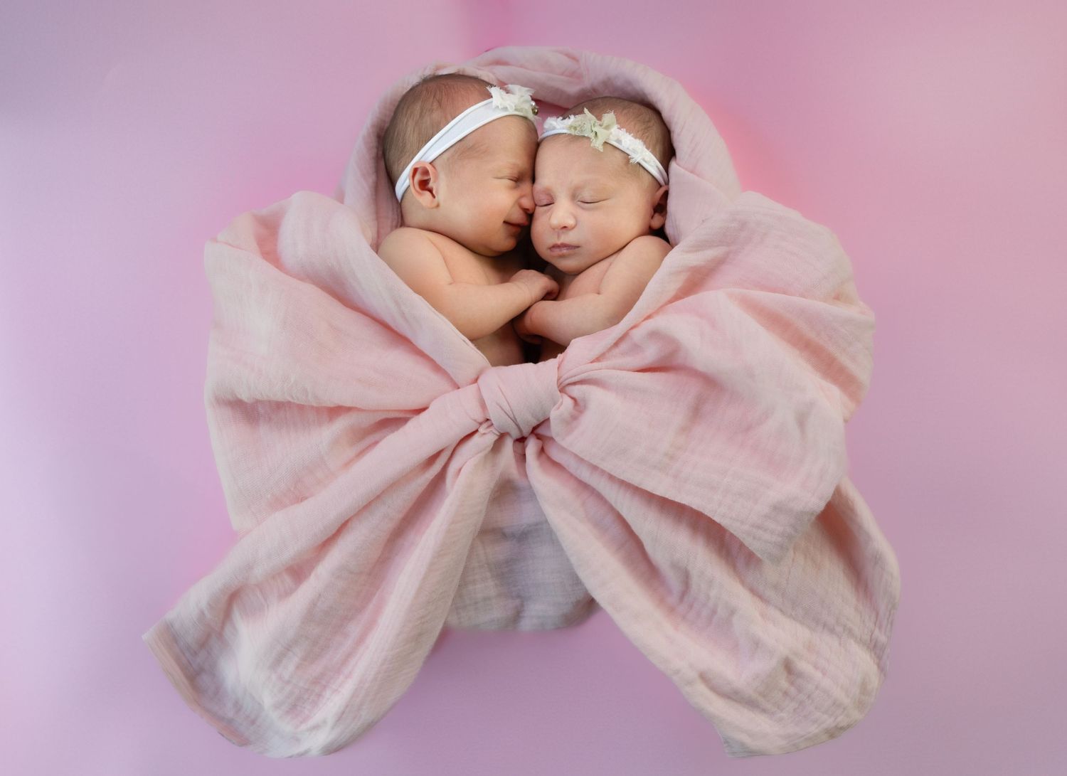 Newborn photography by Lula Co Photography in Albury–Wodonga, capturing tiny details, sweet expressions and precious first moments.