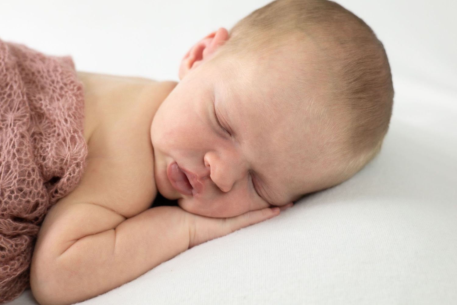 newborn-photographer-albury-baby.jpg