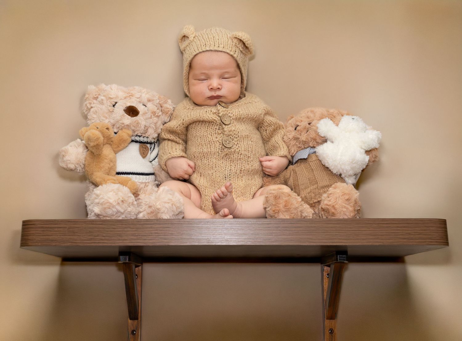 Newborn photography by Lula Co Photography in Albury–Wodonga, capturing tiny details, sweet expressions and precious first moments.