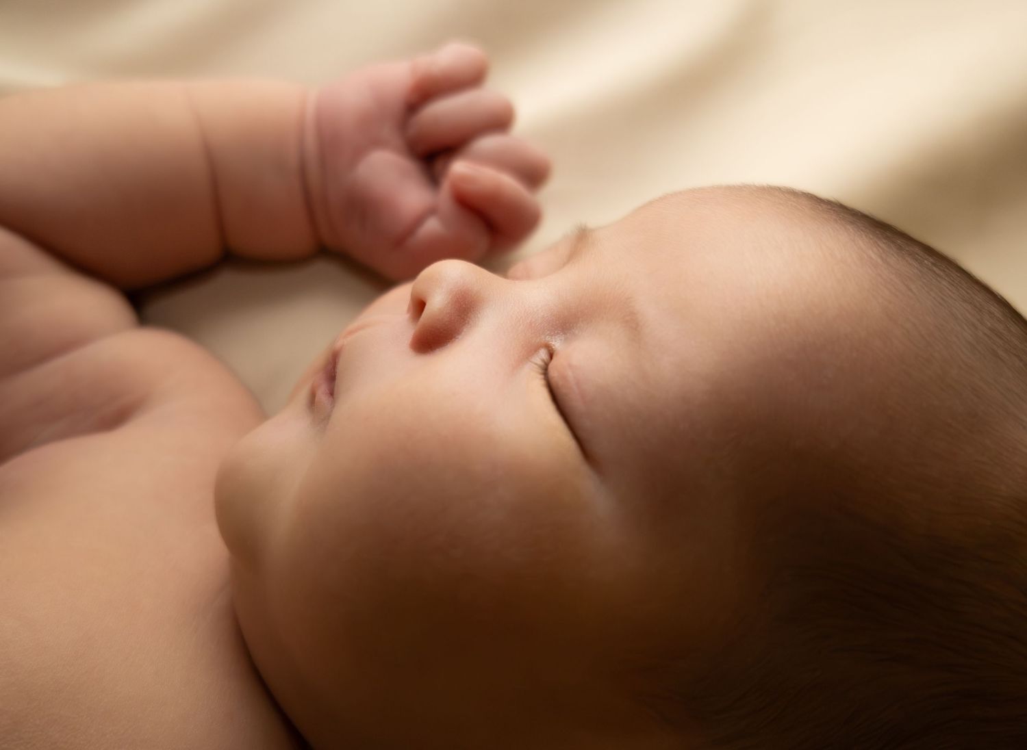 Newborn photography by Lula Co Photography in Albury–Wodonga, capturing tiny details, sweet expressions and precious first moments.