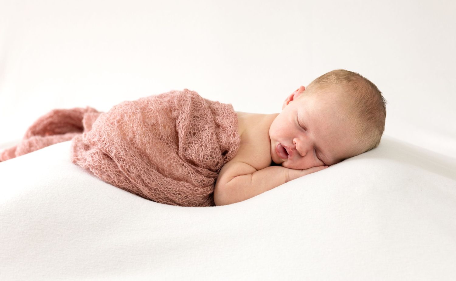 newborn-photographer-albury-baby.jpg