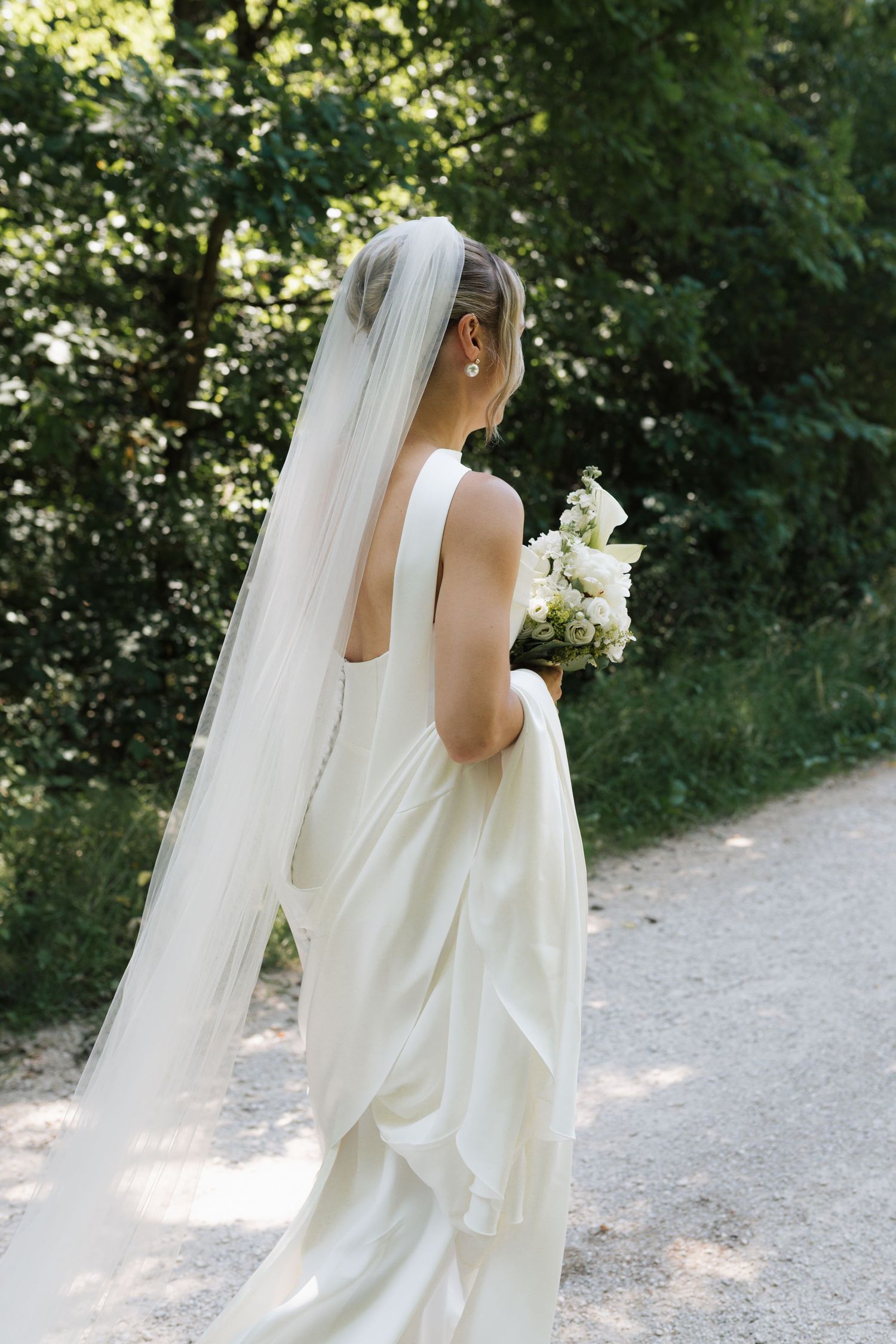 Hochzeisfotograf in Süddeutschland, zeitlos und moderner Stil, Hochzeitsfotos editorial Style, Destination Wedding, First Look