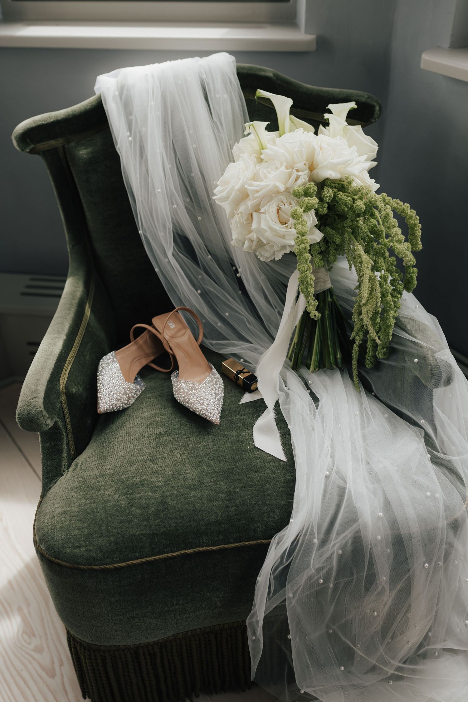 Hochzeisfotograf in Süddeutschland, zeitlos und moderner Stil, Hochzeitsfotos editorial, Wedding, Nicole Bühler, Schloss Duttenstein