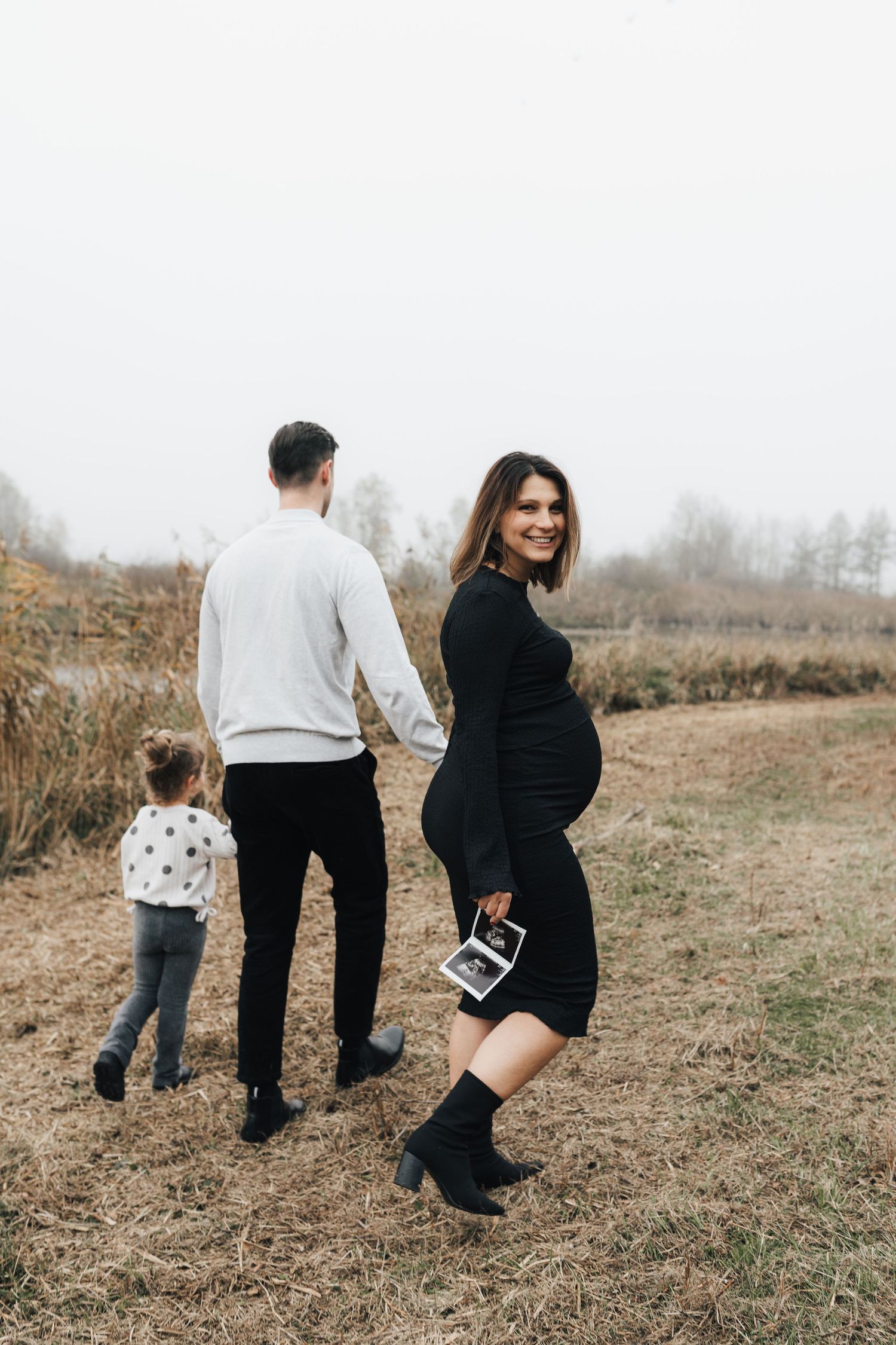 Nicole Bühler, Nicole Küffner, Familienshooting, Newborn, Babybauch, Family Shooting, Fotograf Homestory, Süddeutschland