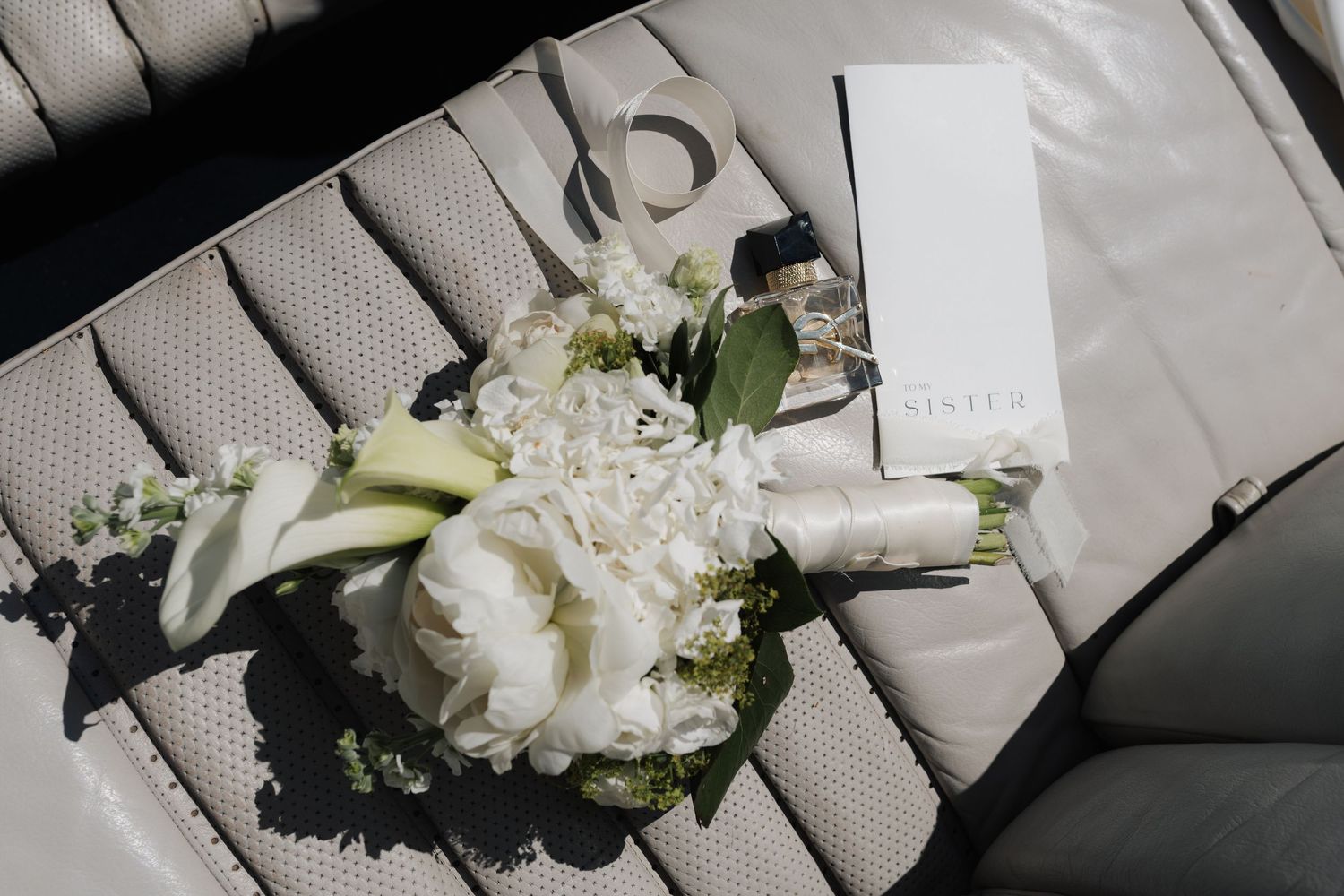 Hochzeisfotograf in Süddeutschland, zeitlos und moderner Stil, Hochzeitsfotos editorial Style, Destination Wedding, Nicole Bühler, Braut