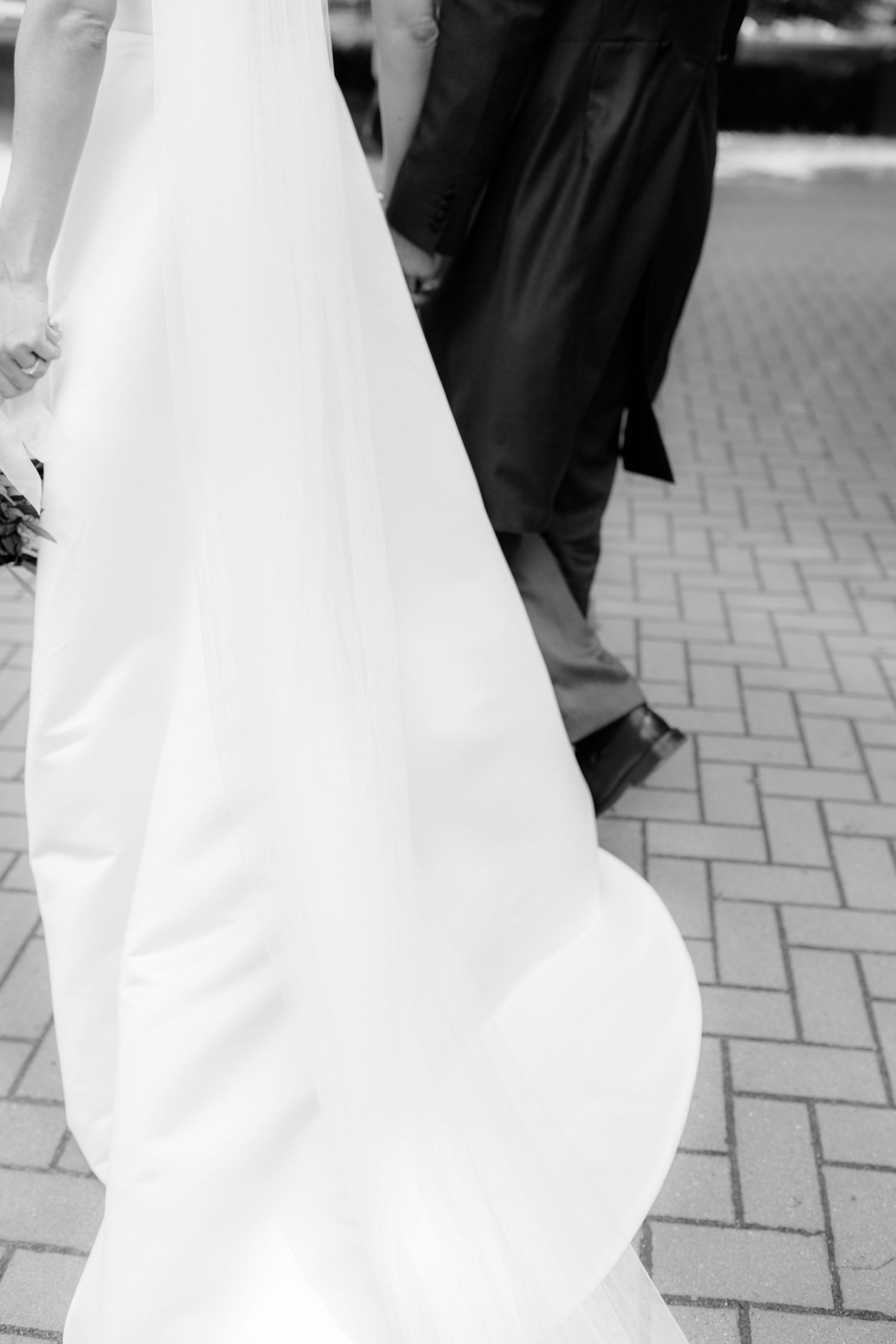 Hochzeitsfotograf editorial style destination wedding brautpaar nicole bühler