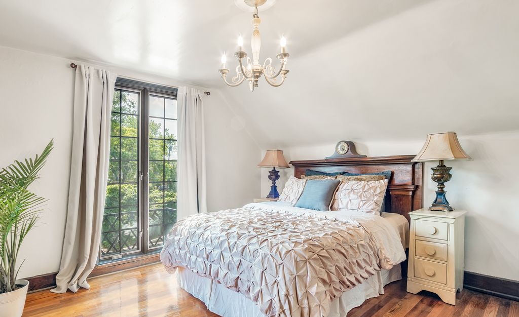 Hospitality photography by InLook Studio LLC for hospitality owners, with photos, drone, floor plans, video. Available globally.
