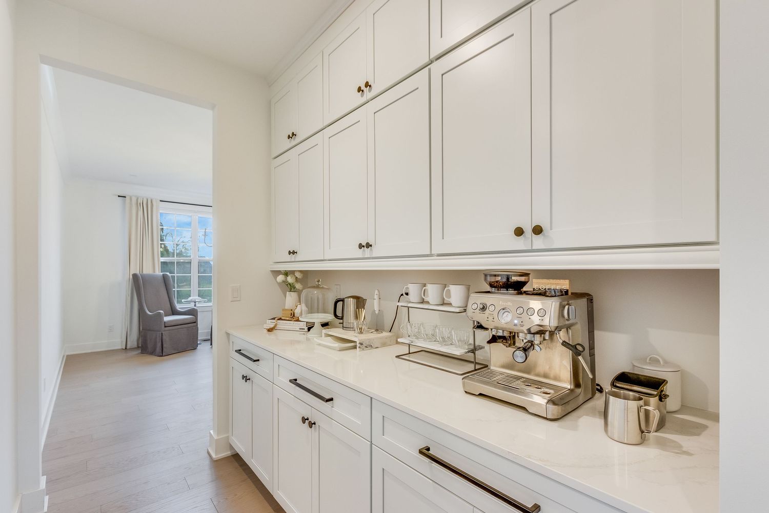 Real estate editorial photos by InLook Studio LLC for Realtors - photos, drone, floor plans, video. Based in Michigan, available globally.