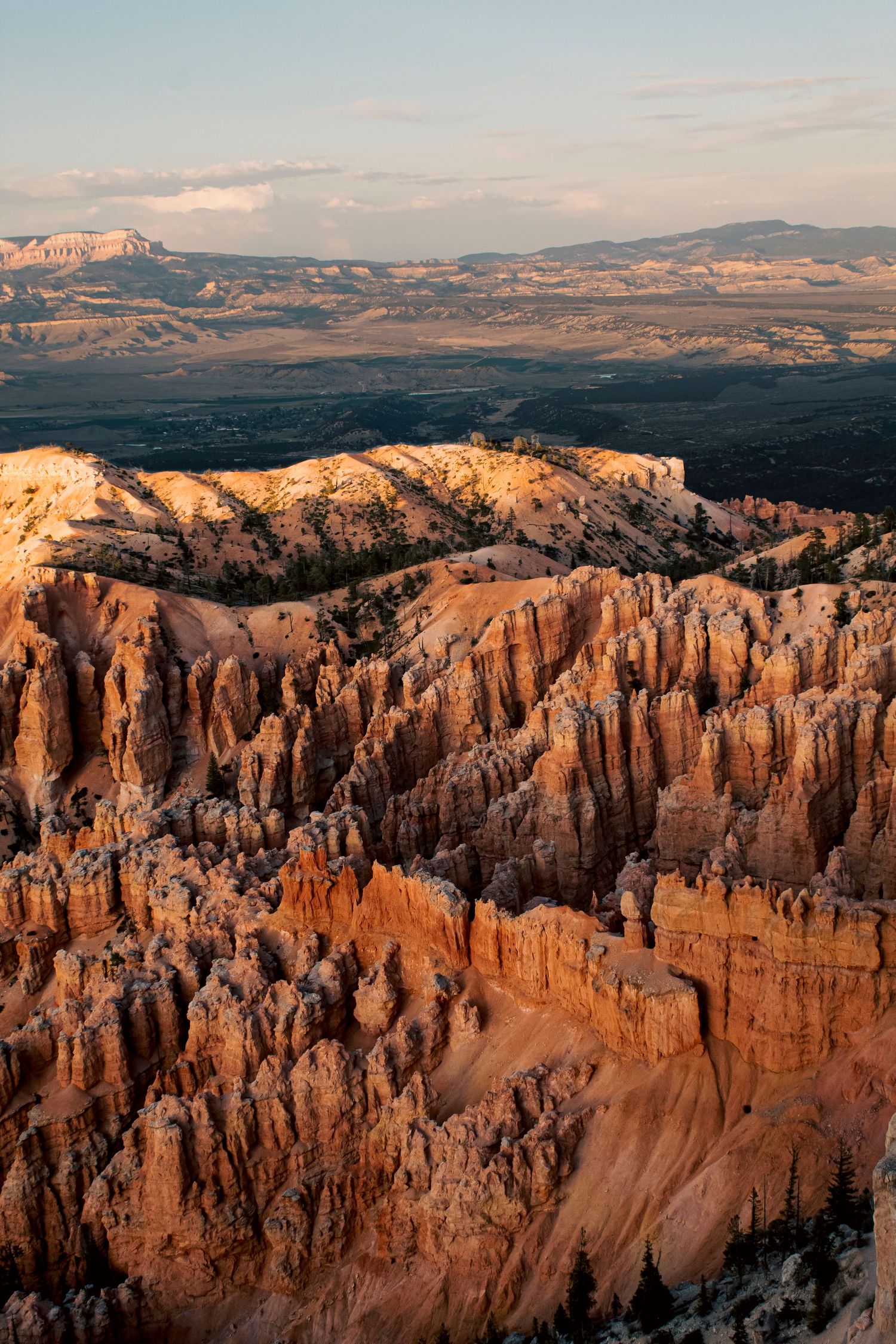 A colorful photo of Bryce Canyon National Park's iconic hoodoos