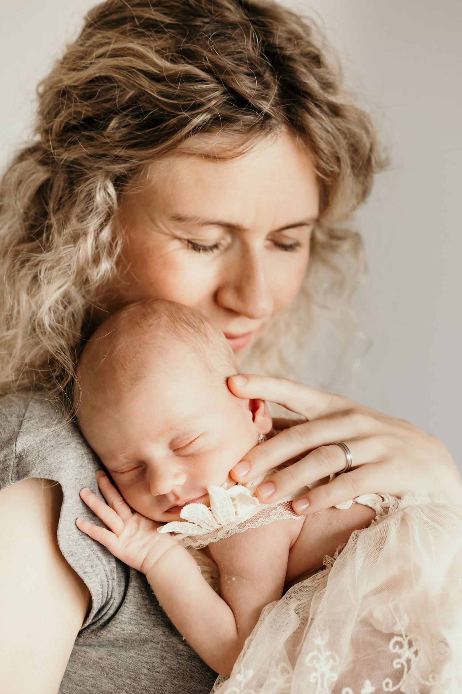 Irma Březina fotografka, portréty, fotografka Praha, portrétní focení, rodinné focení, focení miminek, newborn focení, těhotenské focení