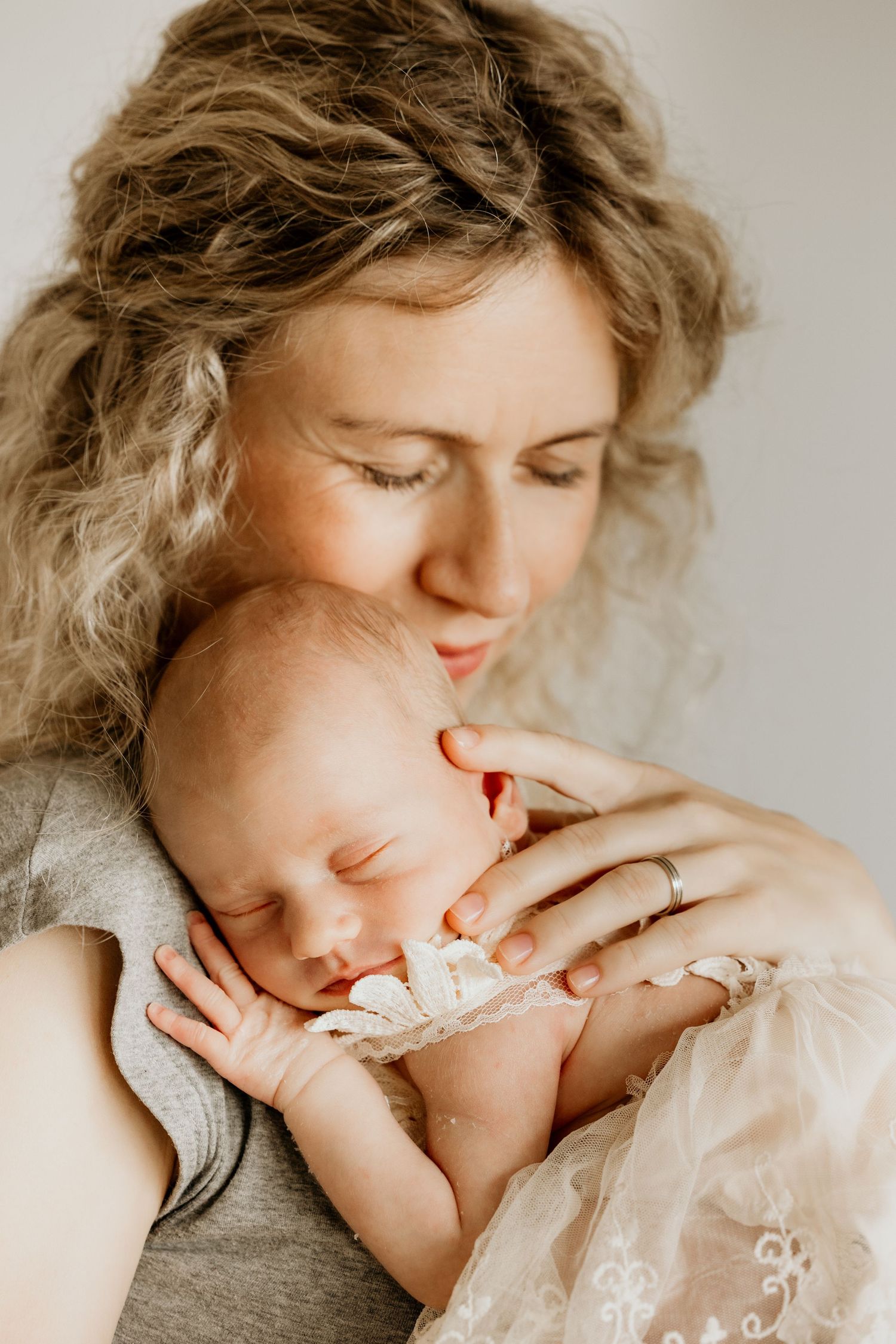 Irma Březina fotografka, portréty, fotografka Praha, portrétní focení, rodinné focení, focení miminek, newborn focení, těhotenské focení