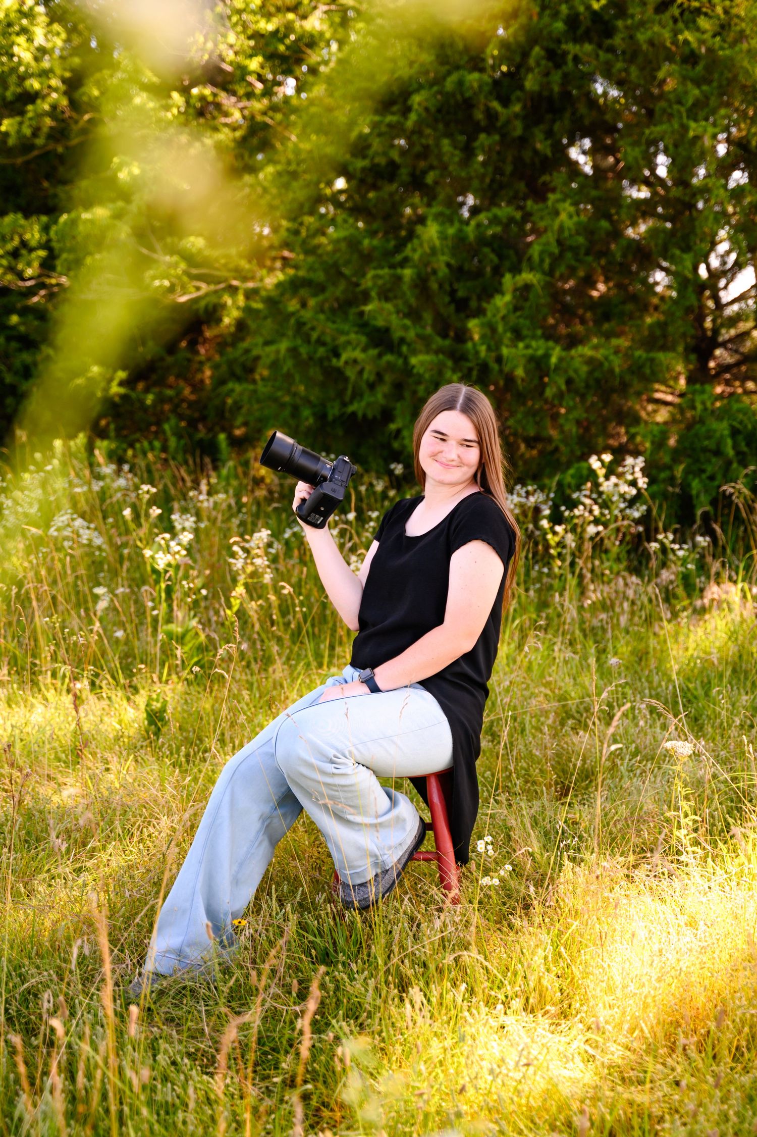 Branding photo of Southeast Kansas photographer Amber Ross. Specializing in families, livestock, seniors, and weddings.