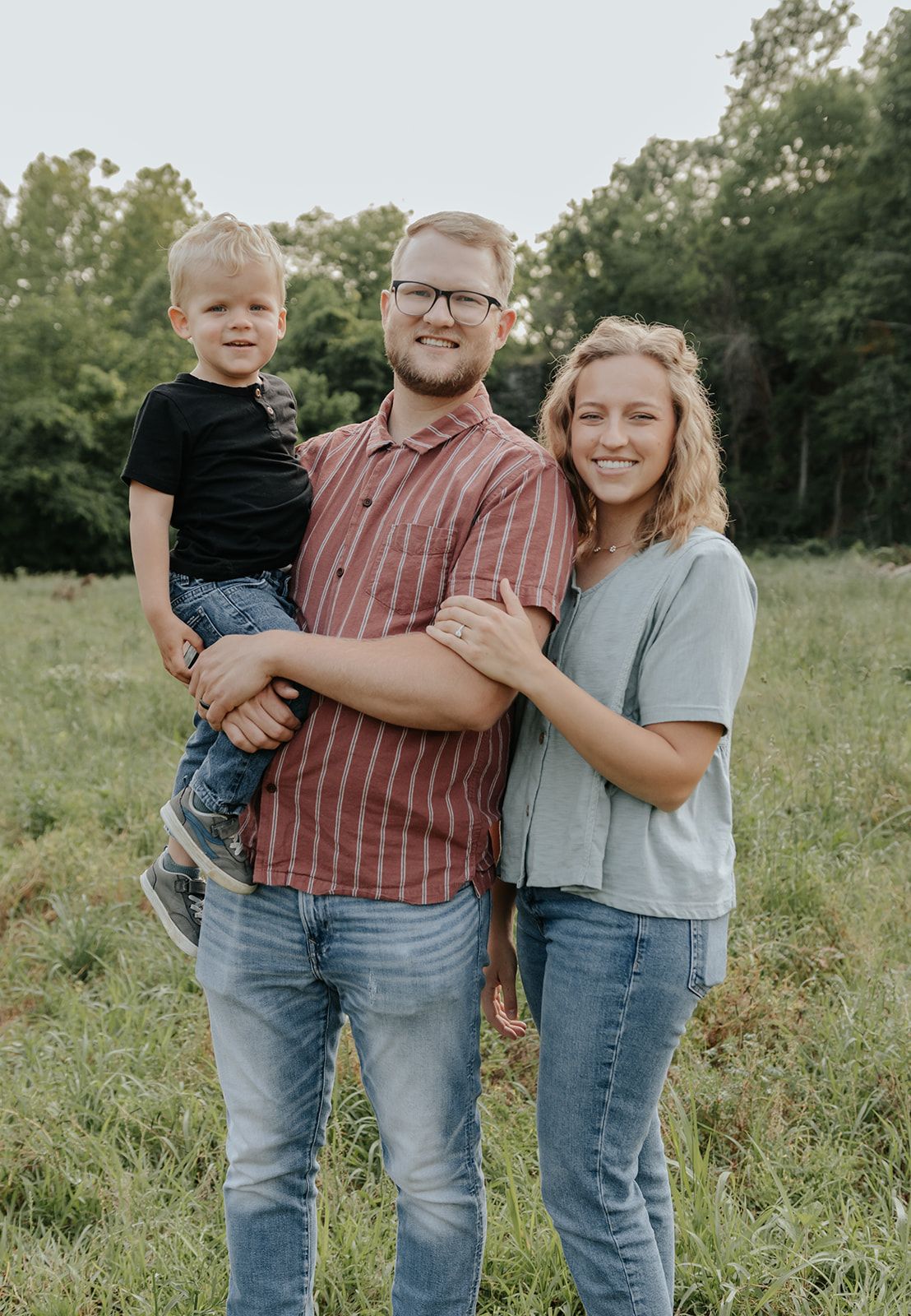 Small family photoshoot in Springfield, Missouri