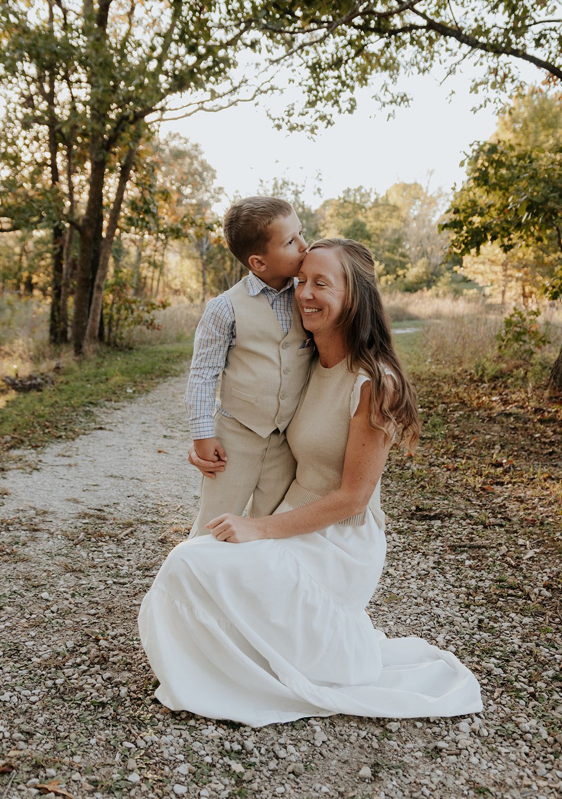 Family photoshoot in Springfield, Missouri. Wilson's Creek National Battlefield at golden hour