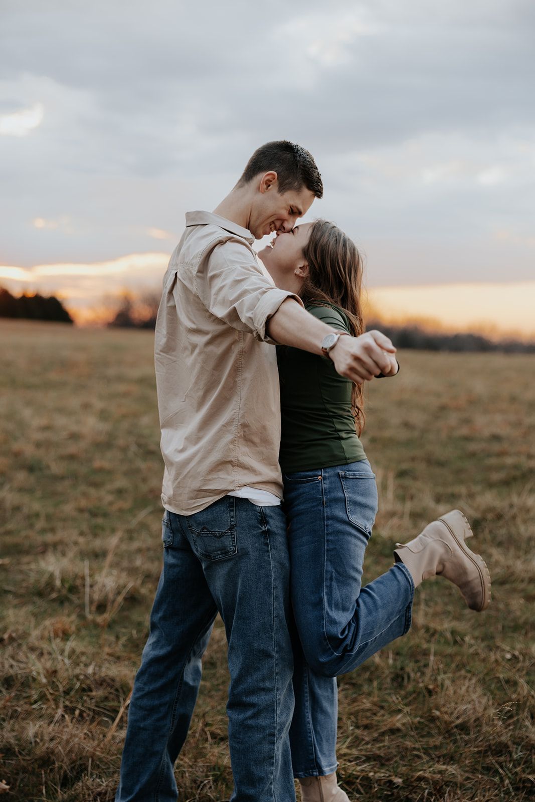 Photoshoot of a couple in Springfield, Missouri during February