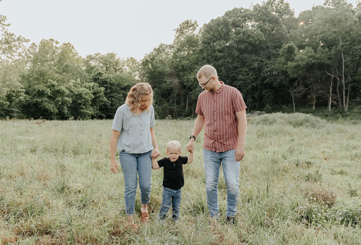 Small family photoshoot in the summer at Lost Hill Park in Springfield, Missouri