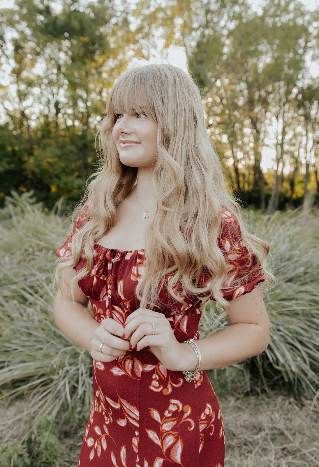 High School Senior photoshoot at Nathanael Greene Park in Springfield, Missouri at golden hour
