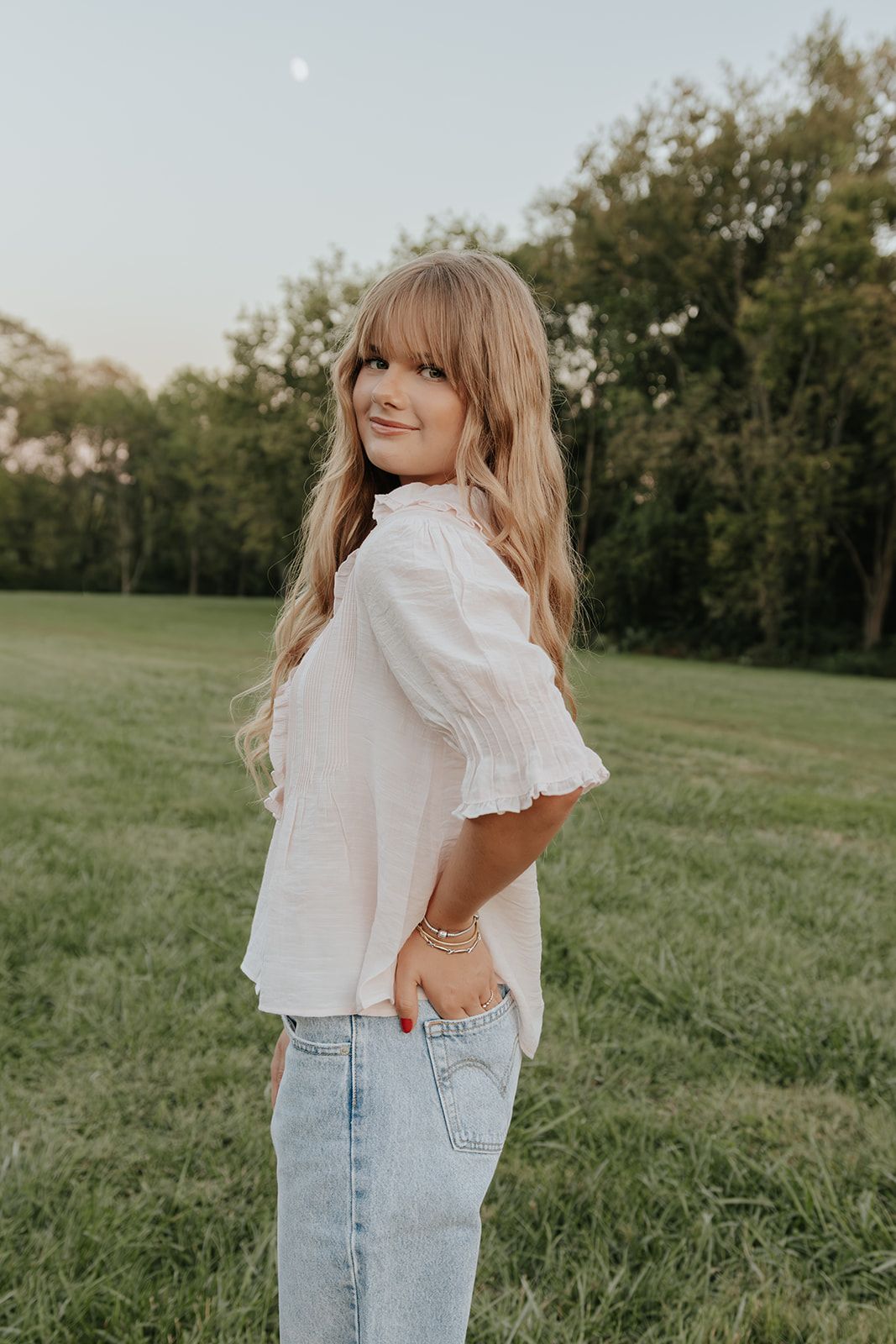 High School Senior Photo at Nathanael Greene Park in Springfield, Missouri at dusk