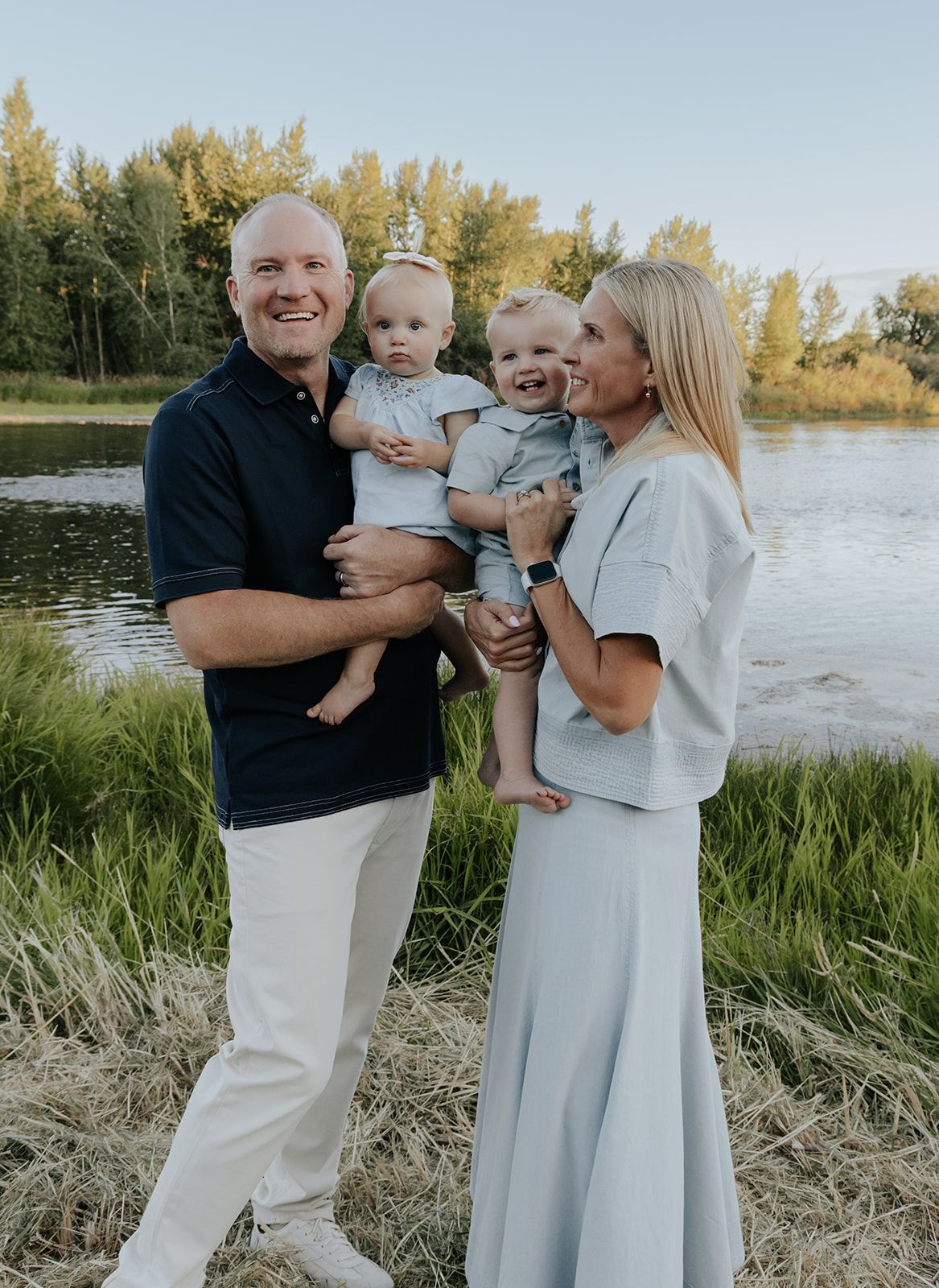 Grandparents with their grandchildren. Family photoshoot near St Anthony, Idaho