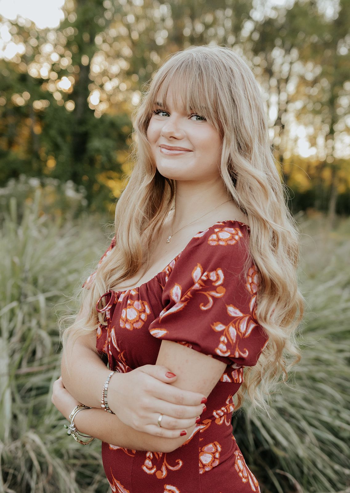 High School Senior photoshoot at Nathanael Greene Park in Springfield, Missouri at golden hour