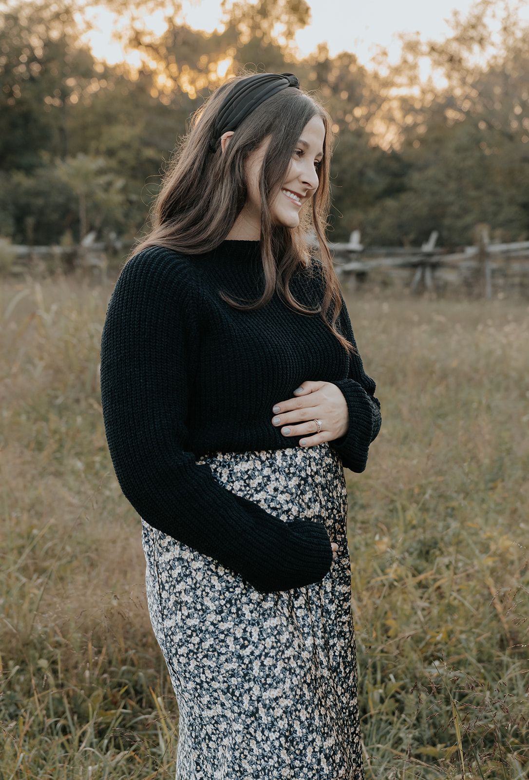 Maternity photo at golden hour in Springfield, Missouri