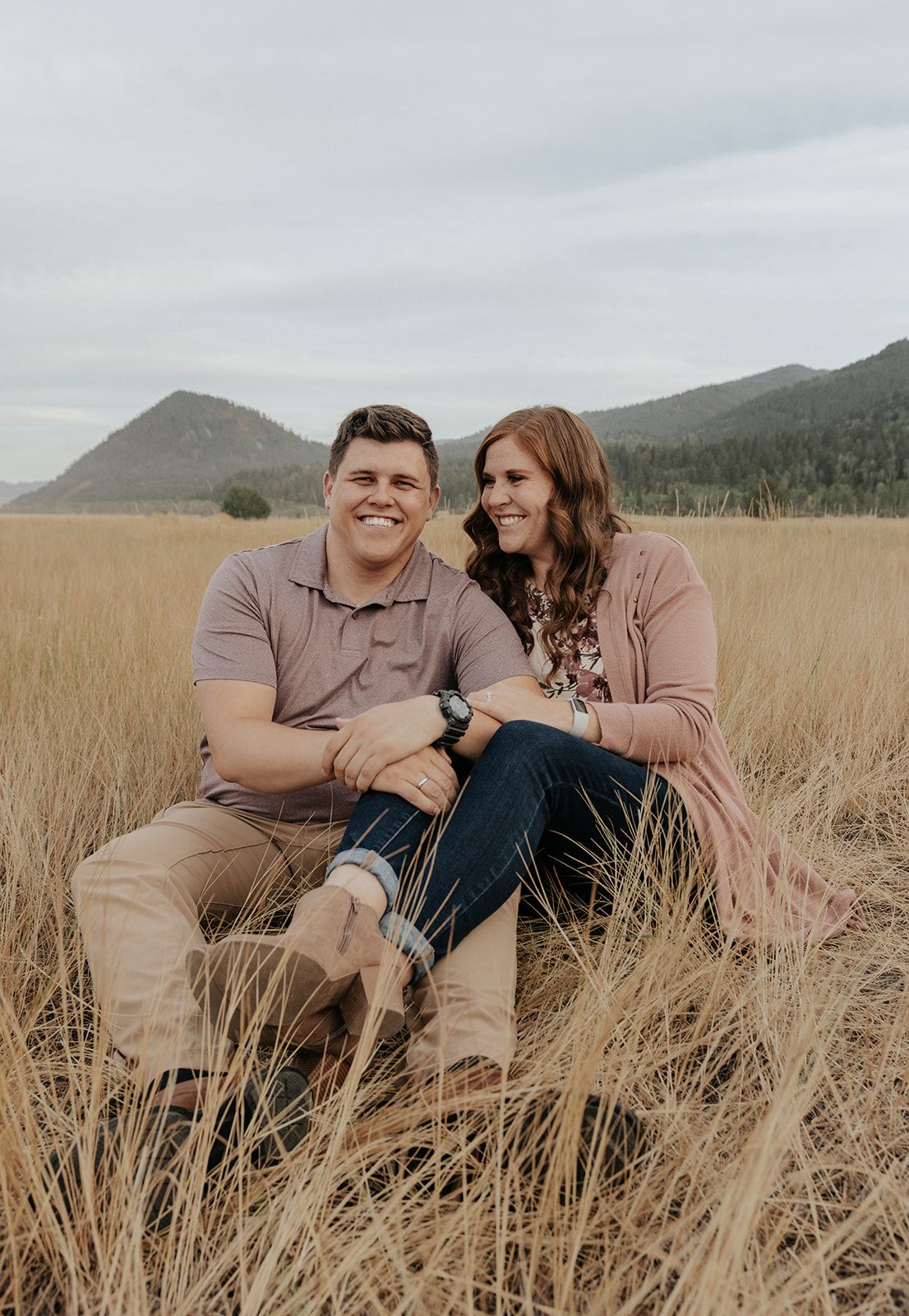 Couples engagement photoshoot in Swan Valley, Idaho near Palisades Reservoir