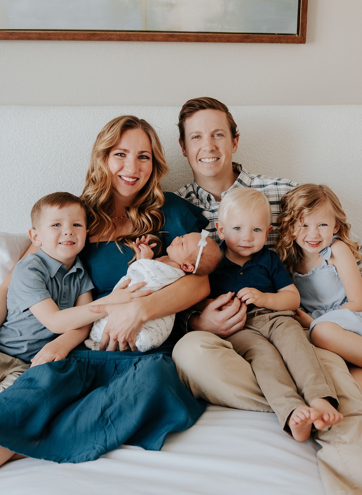 In-home newborn photoshoot in Springfield, Missouri. Intimate and candid newborn photoshoot. Family with newborn baby