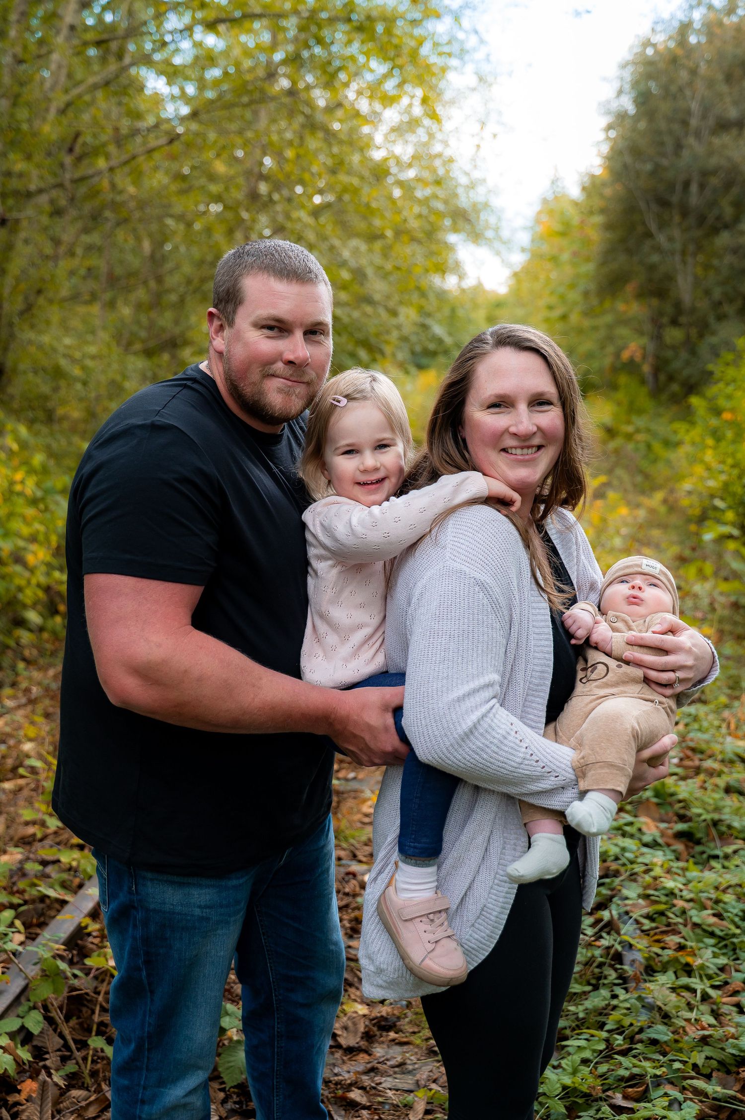 Fall family with newborn