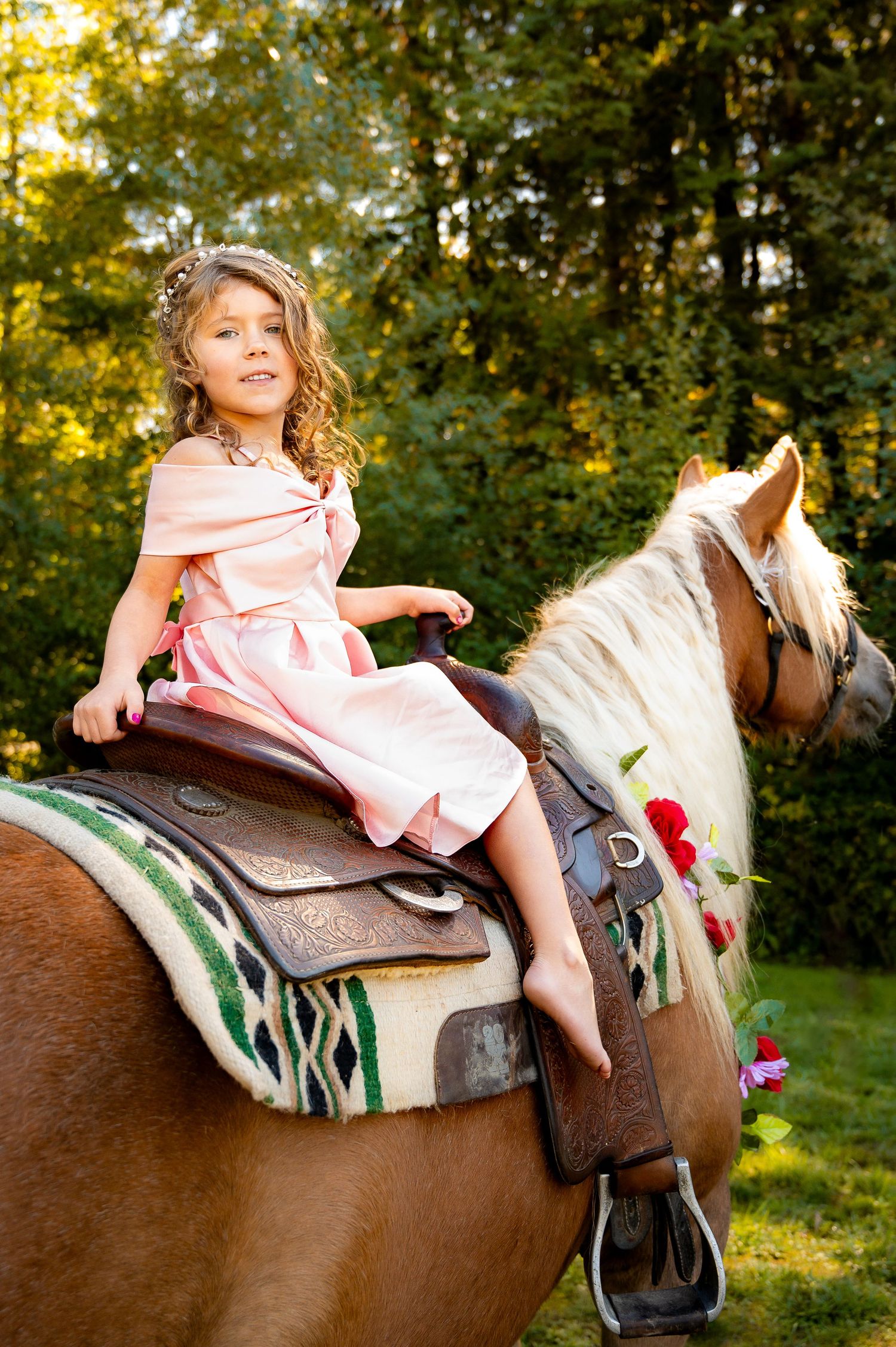 Unicorn creative mini session at mayo lake