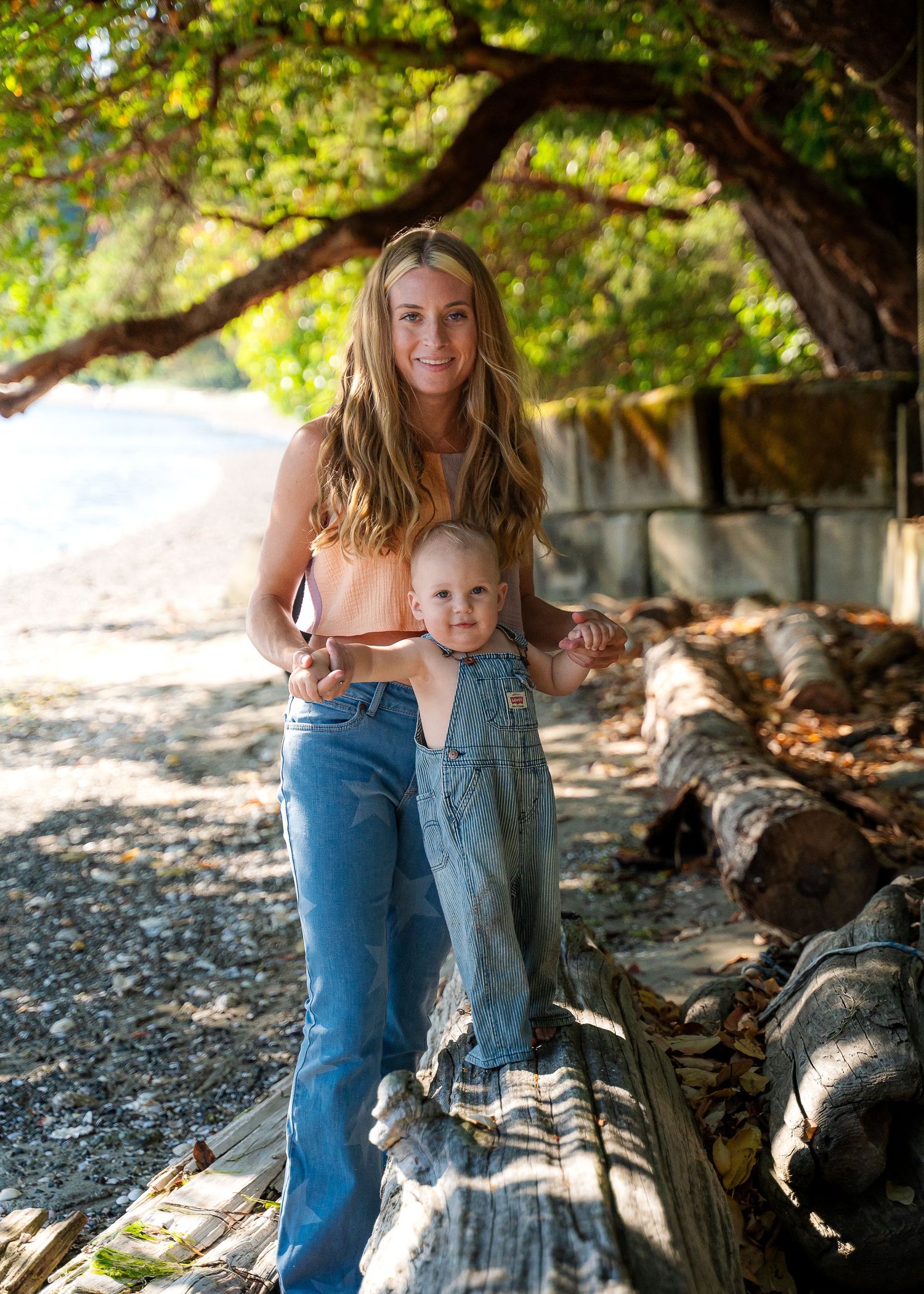 Motherhood family session in Ladysmith