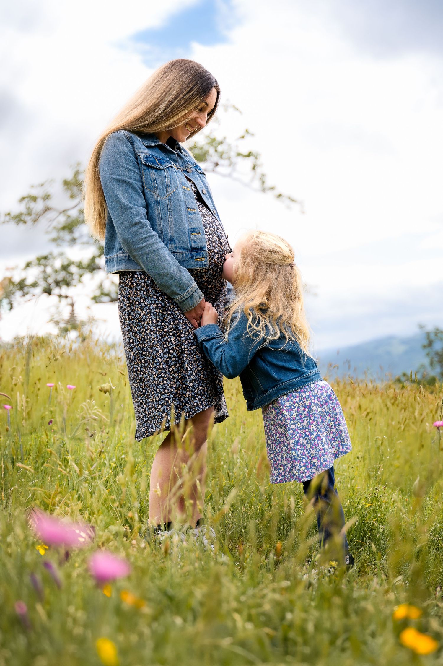 Maternity in spring at Mount Tzouhalem