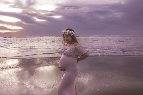 Affordable and heartwarming Maternity portraits by Stay&cee Creative, bringing comfort and style to homes in Waikato