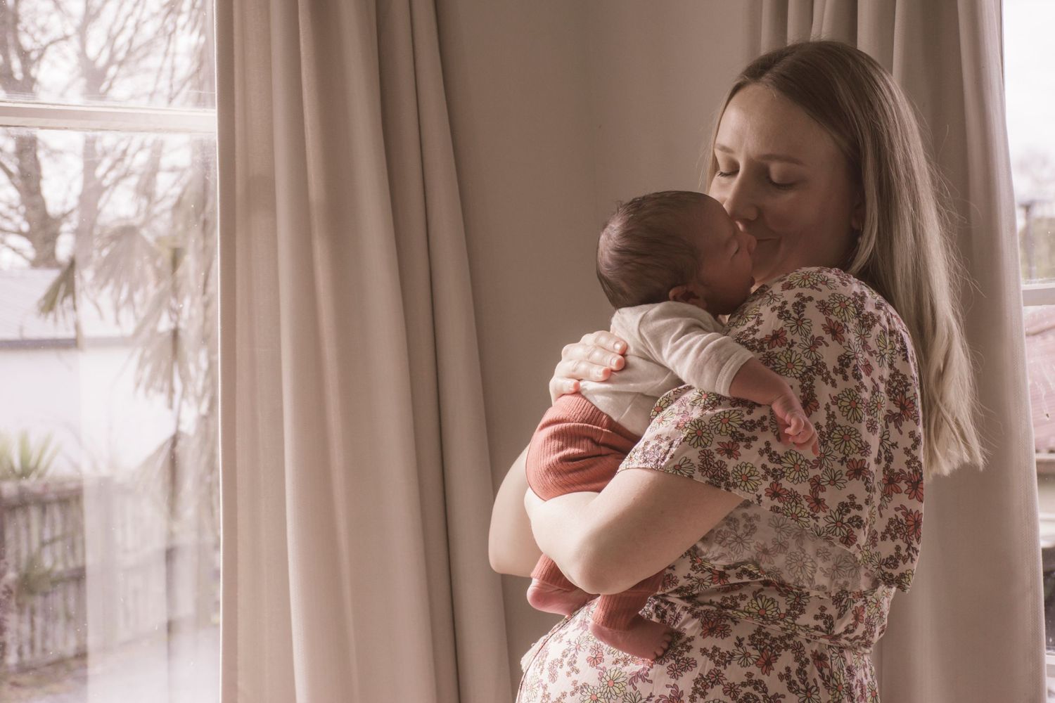 Stay&cee Creative: Turning your newborn's first days into timeless memories with relaxed in-home photography in Hamilton