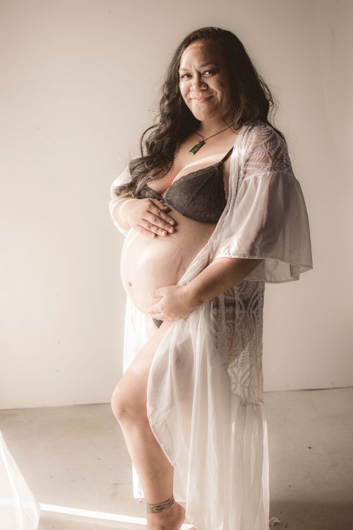 Affordable and heartwarming Maternity portraits by Stay&cee Creative, bringing comfort and style to homes in Waikato