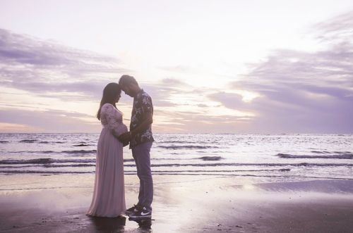 Affordable and heartwarming Maternity portraits by Stay&cee Creative, bringing comfort and style to homes in Waikato