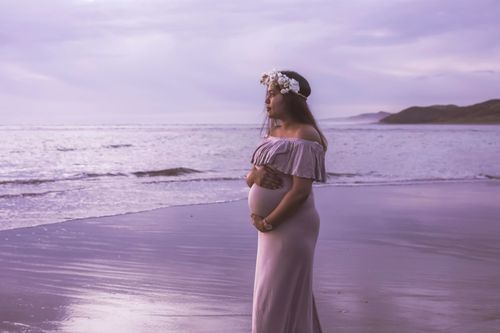Affordable and heartwarming Maternity portraits by Stay&cee Creative, bringing comfort and style to homes in Waikato