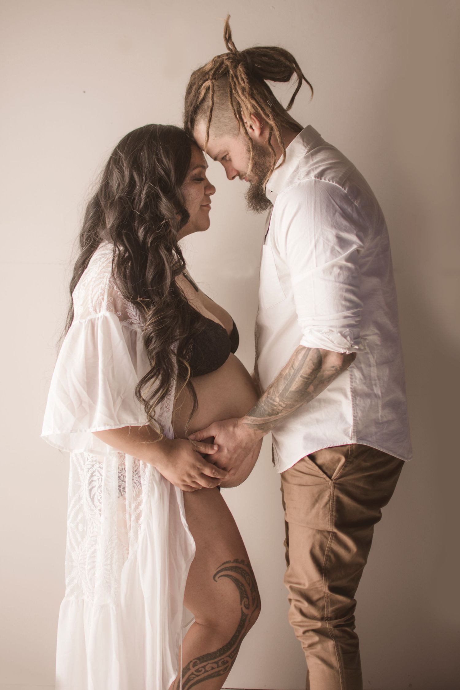 Affordable and heartwarming Maternity portraits by Stay&cee Creative, bringing comfort and style to homes in Waikato