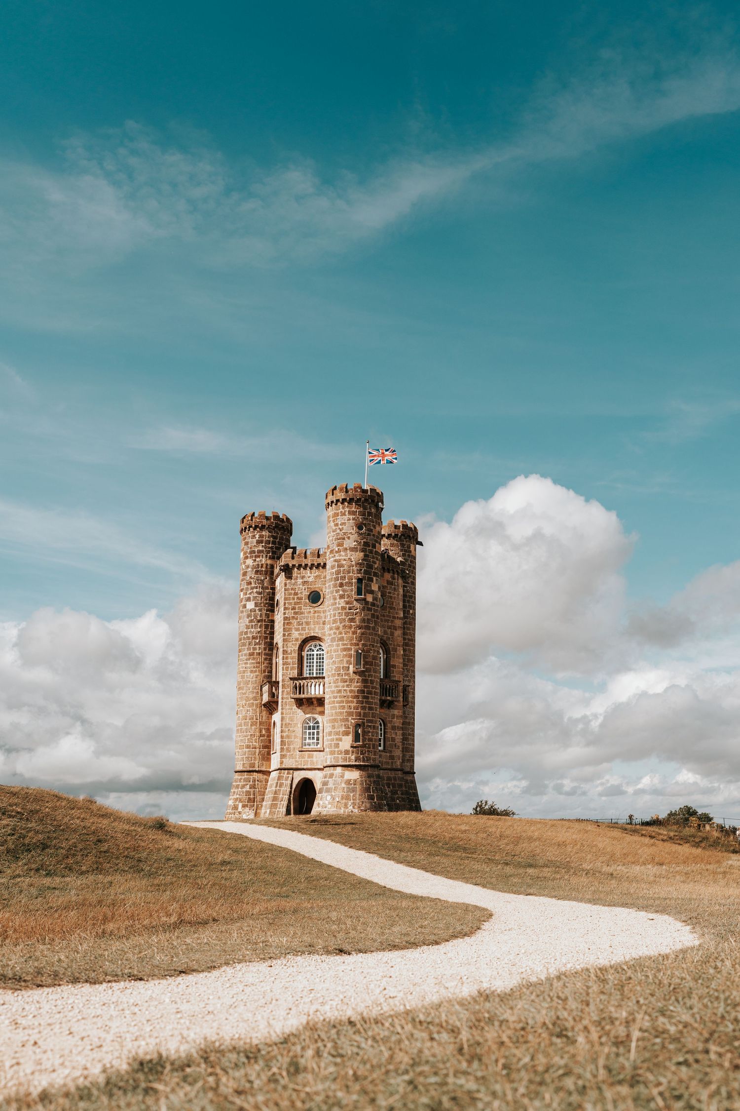 EIVA photography fine art nature picture Cotswold's castle wedding Milton Keynes photographer wedding photo idea