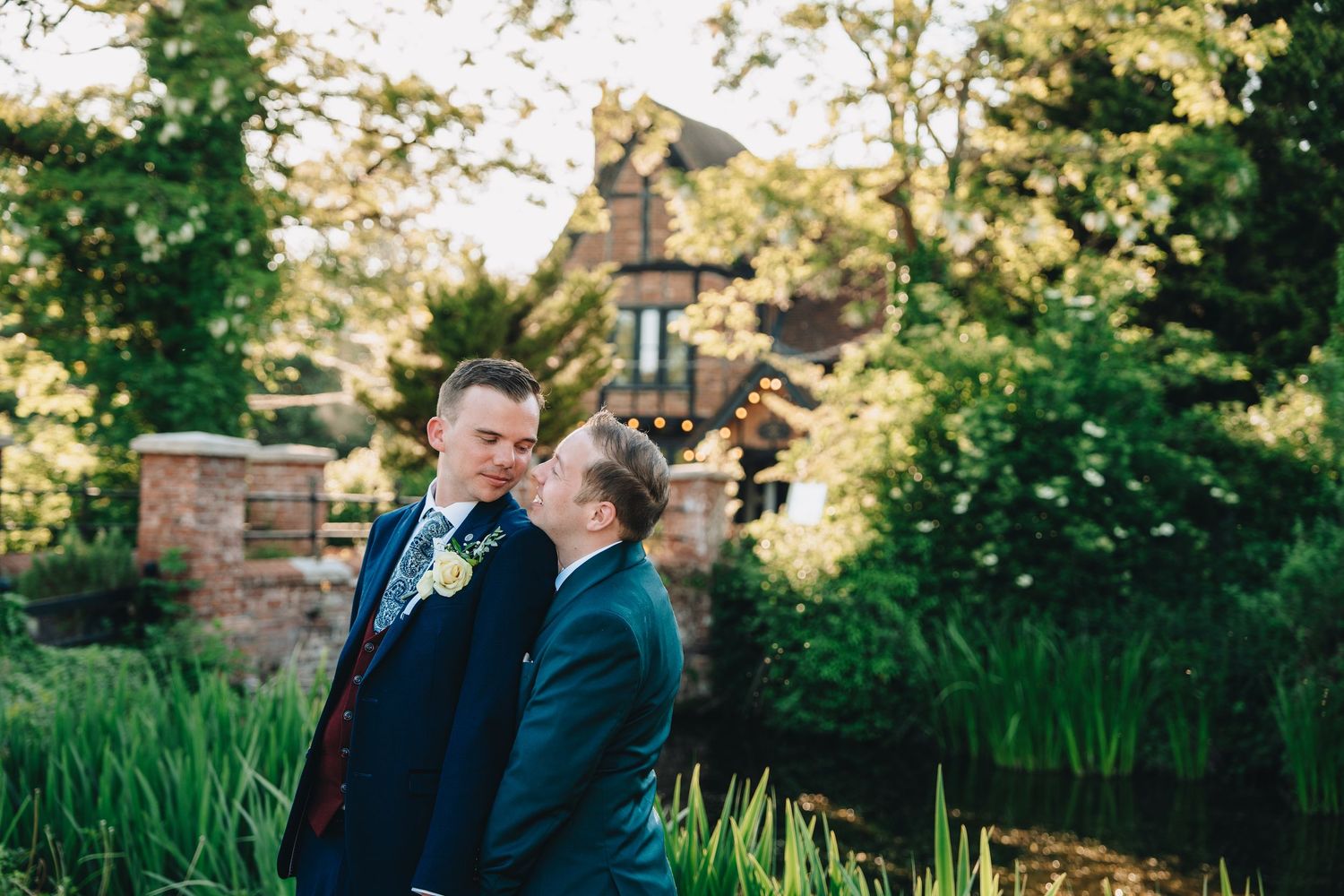 EIVA photography milton keynes wedding photographer northamtonshire bedfordshire london wedding ideas bride Moretyne Manor