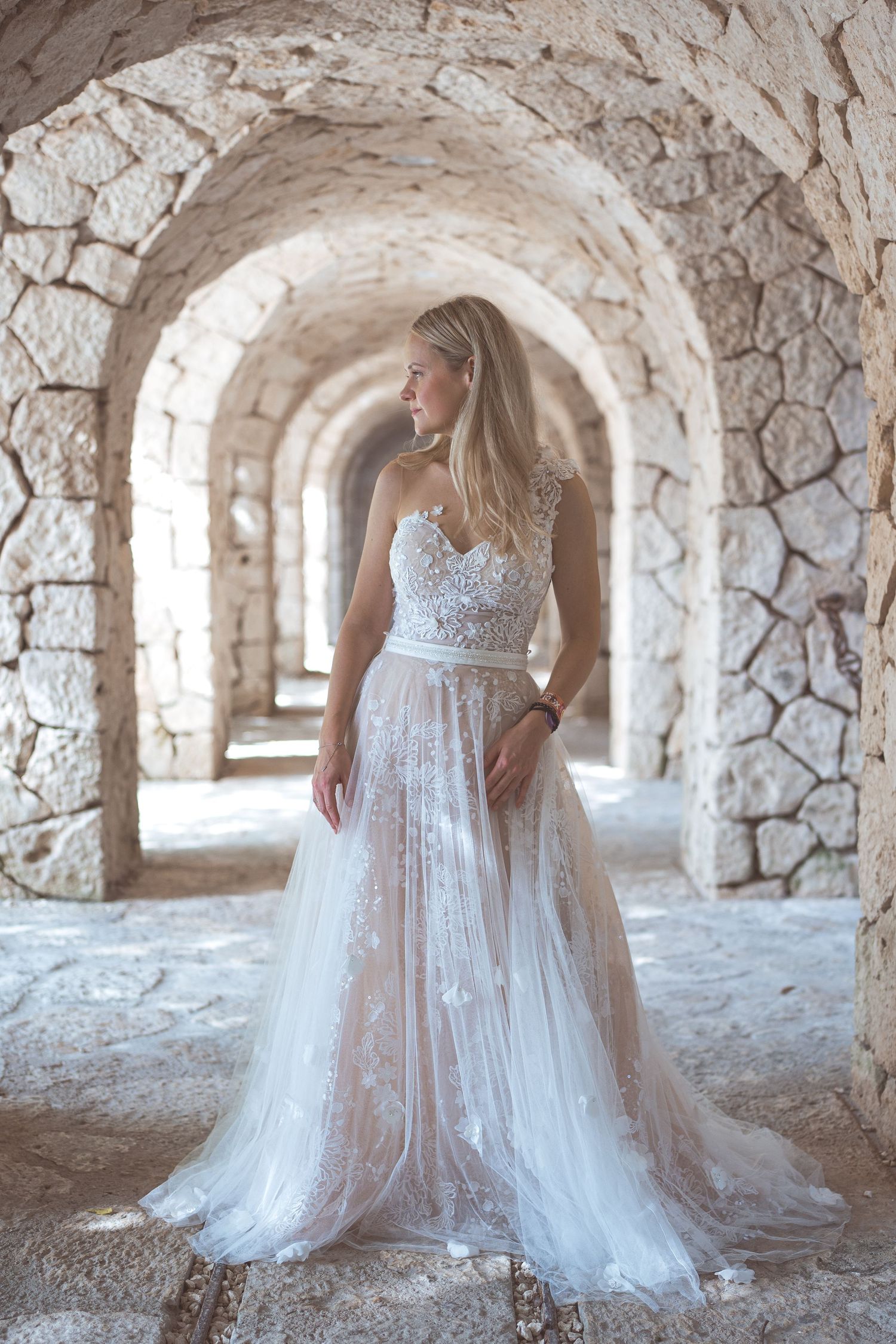 EIVA Photography wedding photography bride in white dress