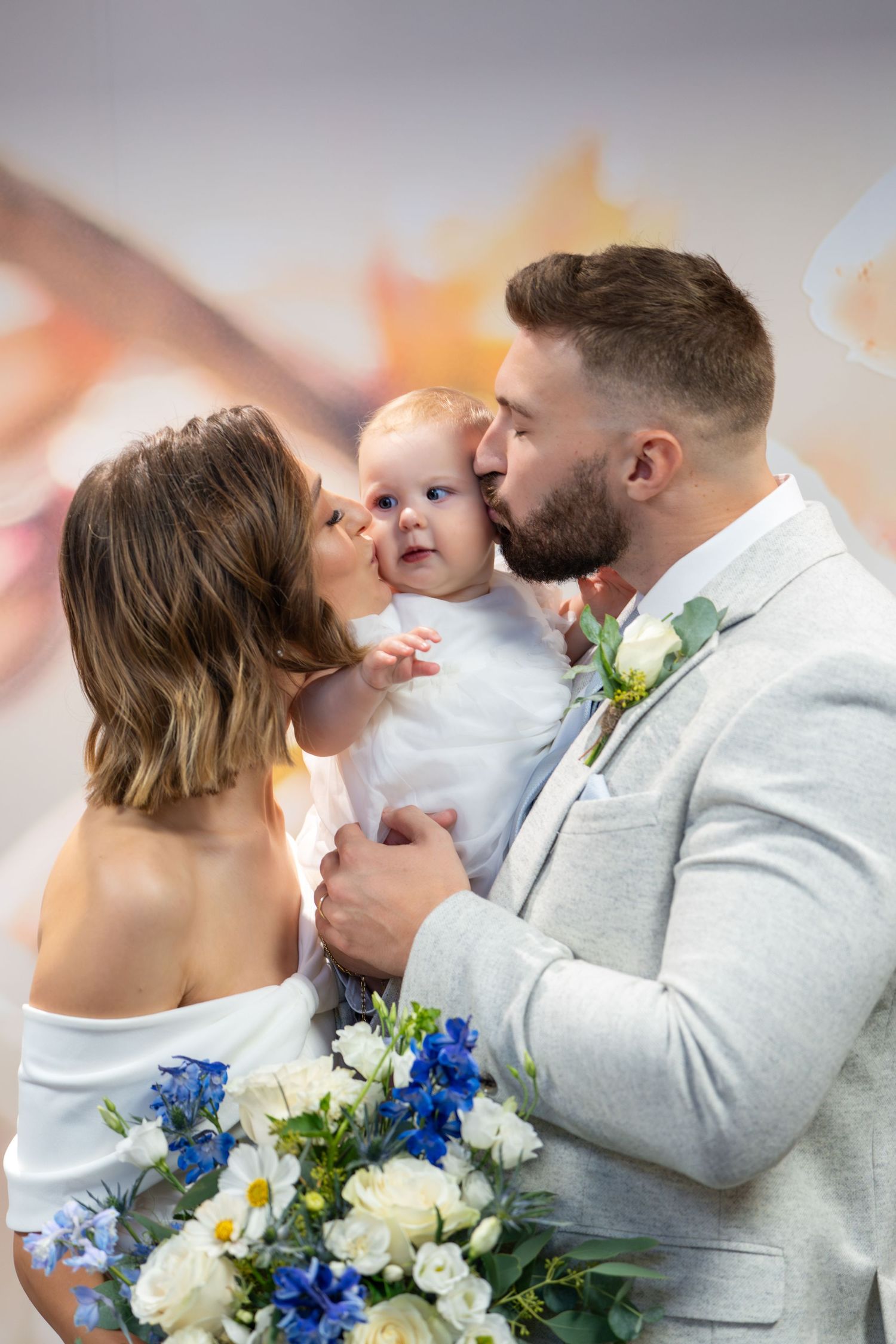 Milton Keynes Registry office EIVA Photography couple with child