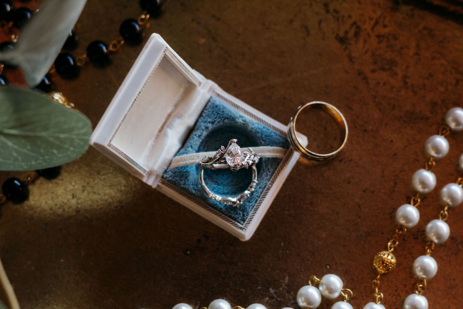 ruidoso,Las Cruces, Cloudcroft, El Paso, Wedding photographer, couples, enchanted vine, noisy winery venue, elopement, engagement photos