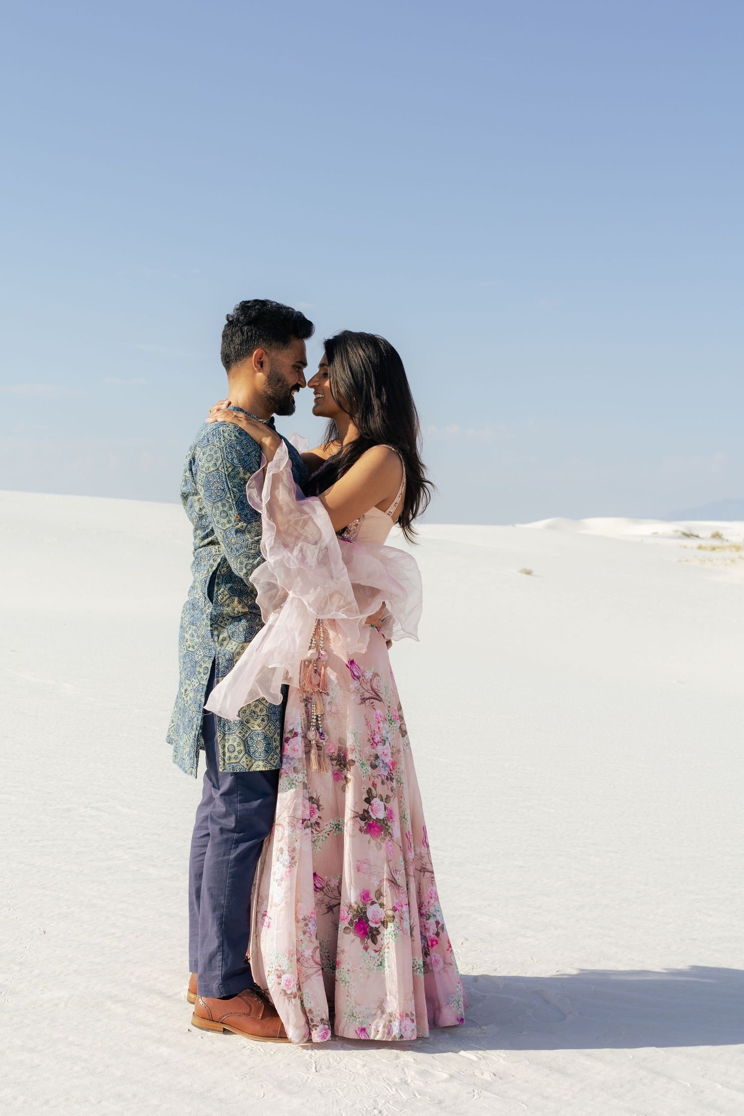 White sands national park, engagement photos, las cruces photographer, El Paso photographer, Alamogordo photographer, white sands elopement