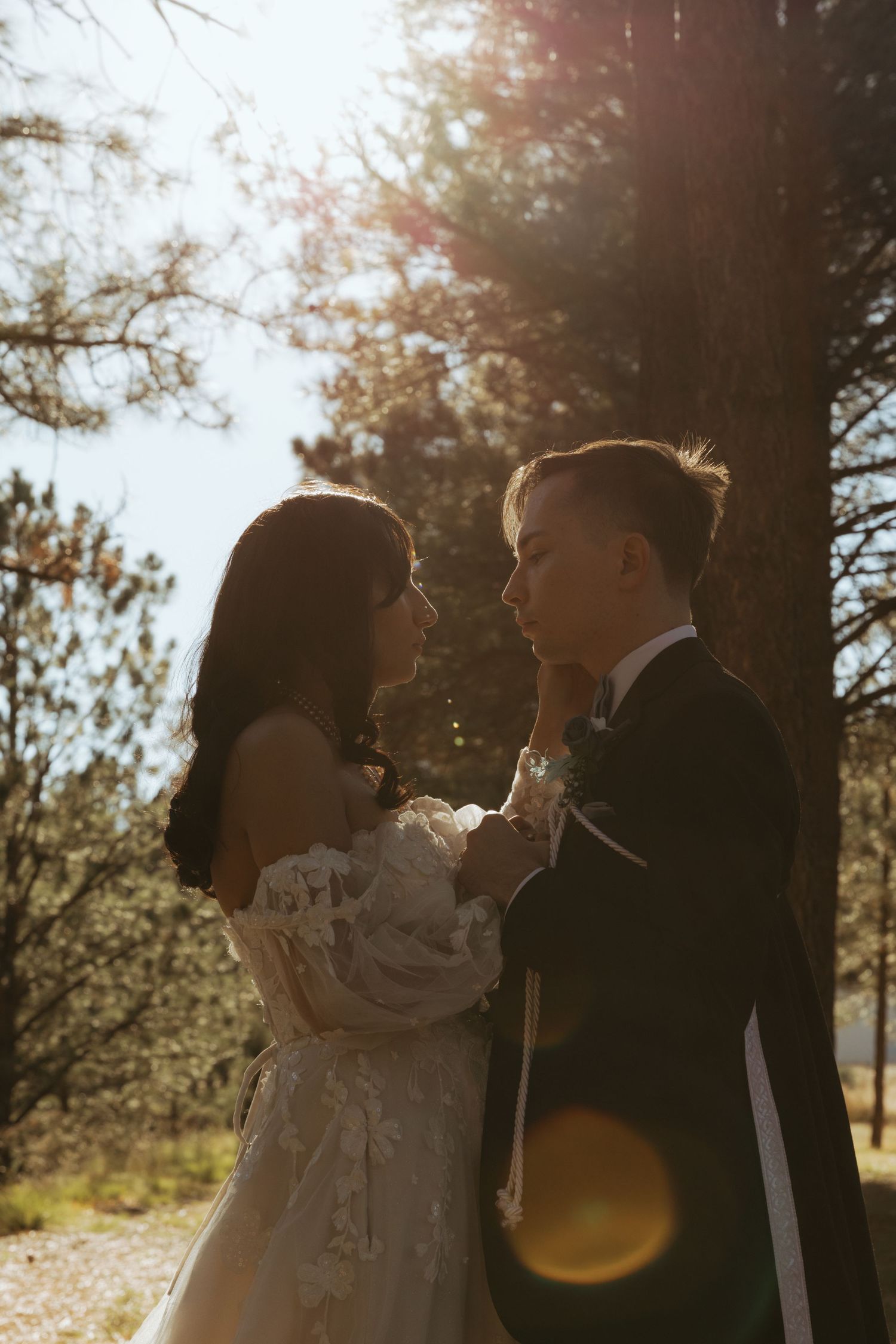 ruidoso,Las Cruces, Cloudcroft, El Paso, Wedding photographer, couples, enchanted vine, noisy winery venue, elopement, engagement photos