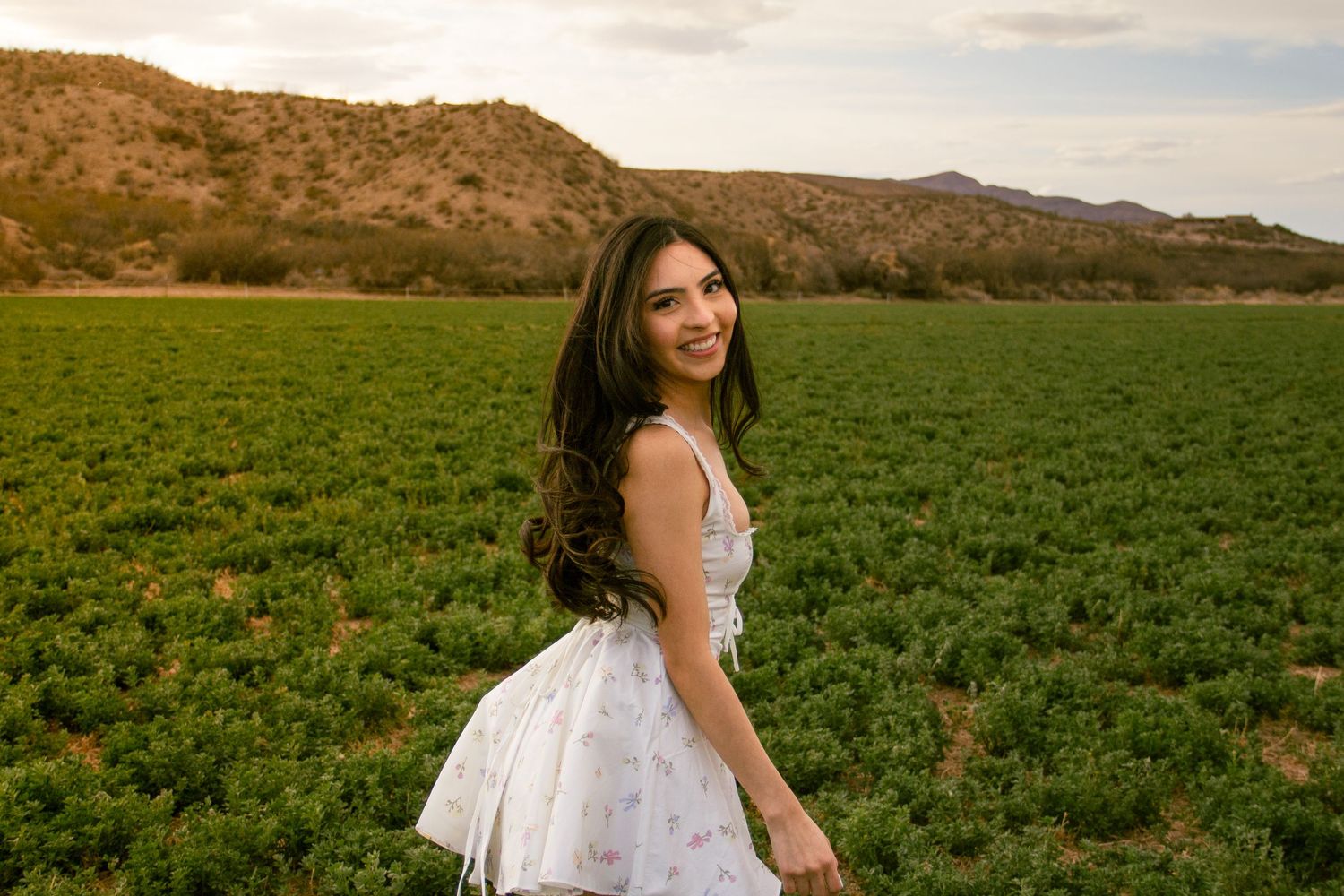 Las Cruces, New Mexico Photographer capturing your love story. Couples, weddings, engagements, proposals, elopements in New Mexico and world