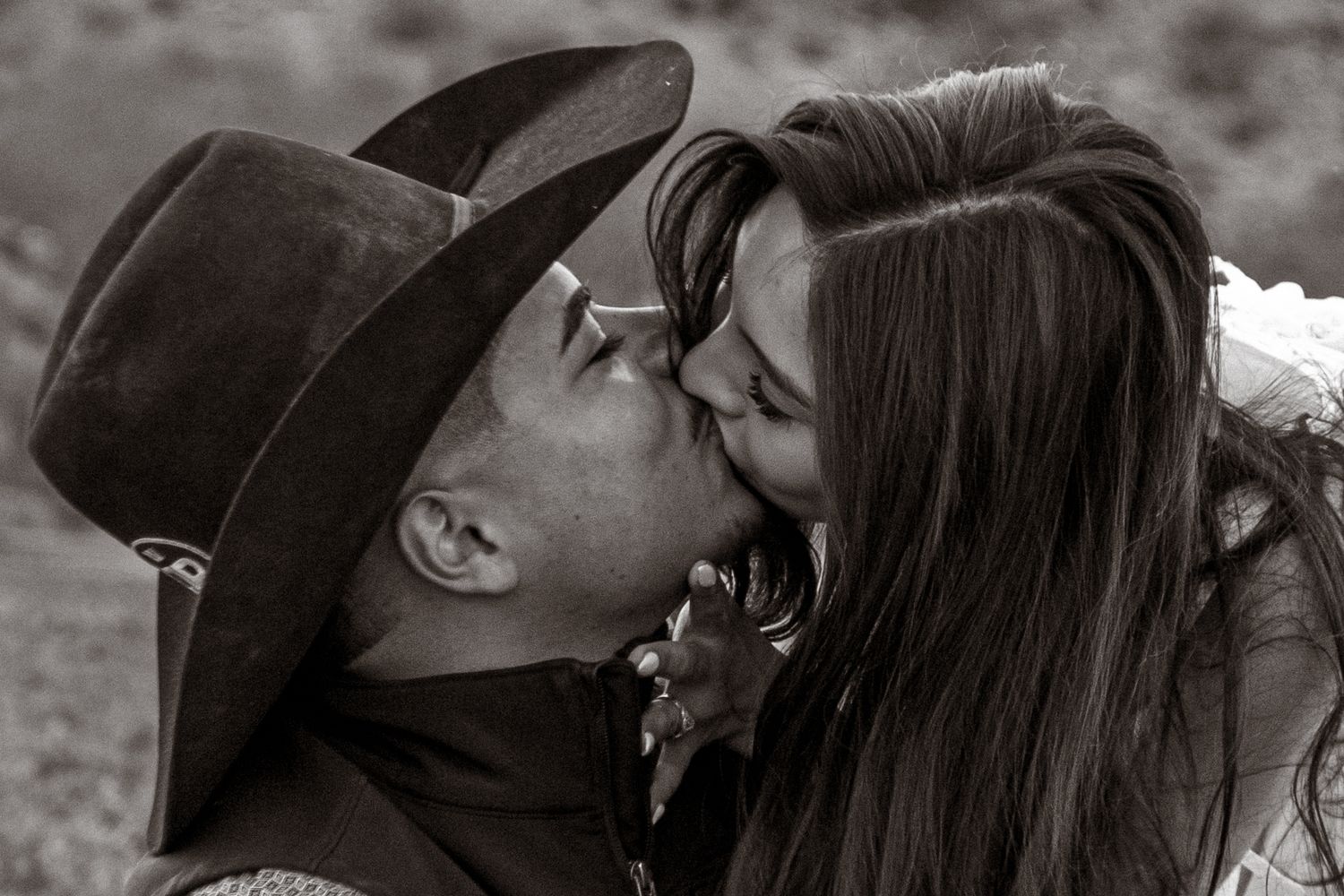 Las Cruces, New Mexico Photographer capturing your love story. Couples, weddings, engagements, proposals, elopements in New Mexico and world