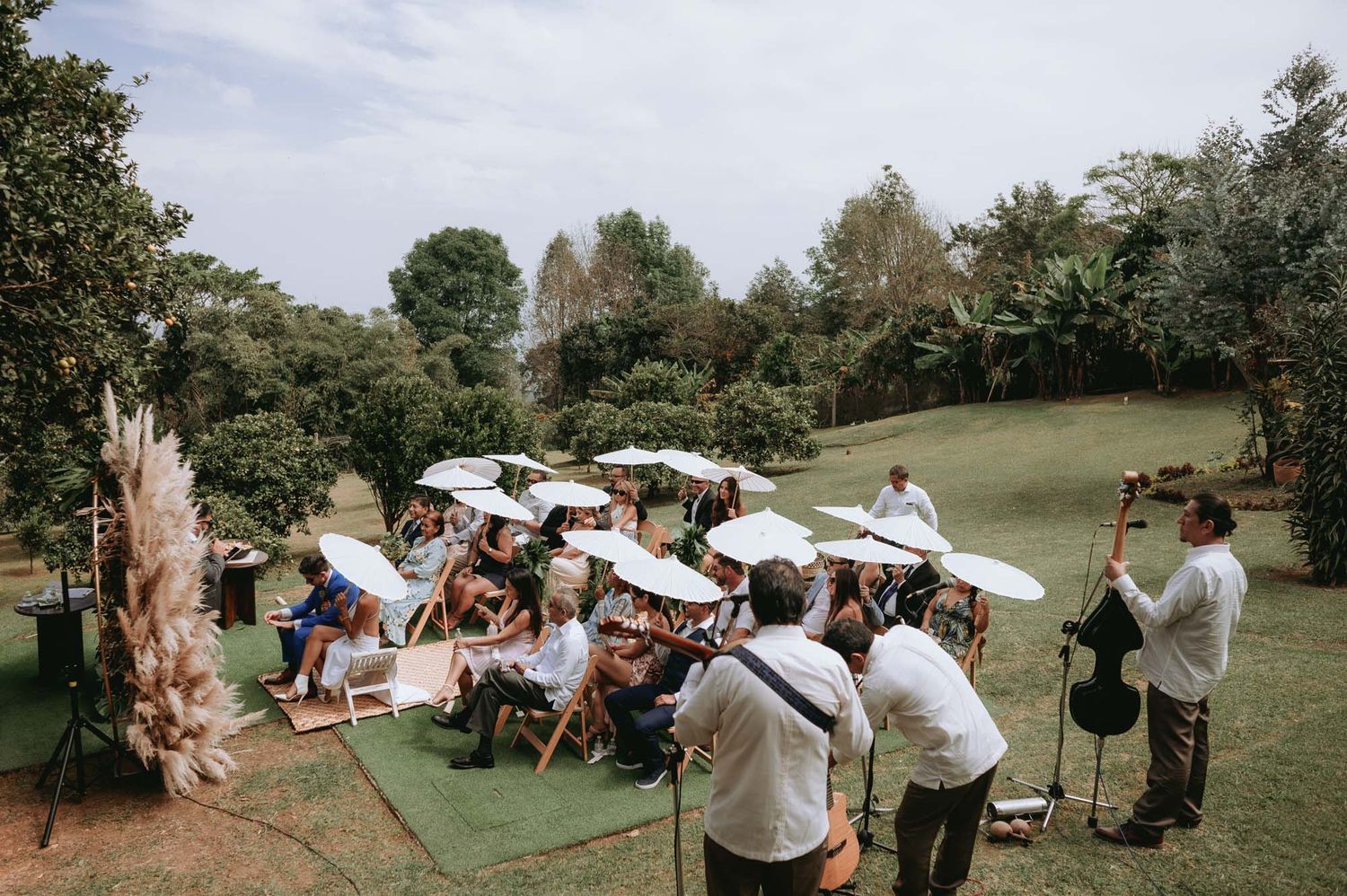 Boda-en-asturias-shutteres-La-Tabla-Gijón-fotografos-de-boda-asturias-fotografo-de-bodas-asturias