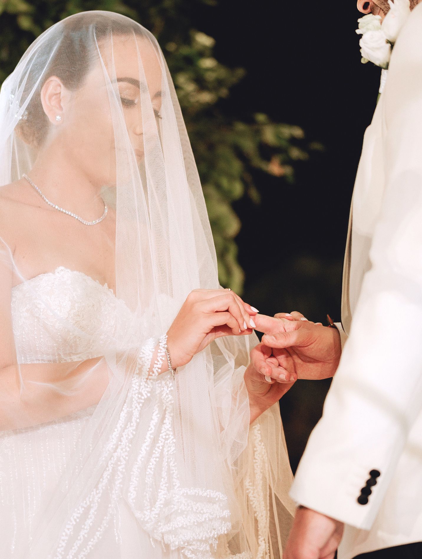 Natural wedding photography Spain | Destination Jewish Wedding -  Sunshine Weddings Spain jewish wedding shutteres