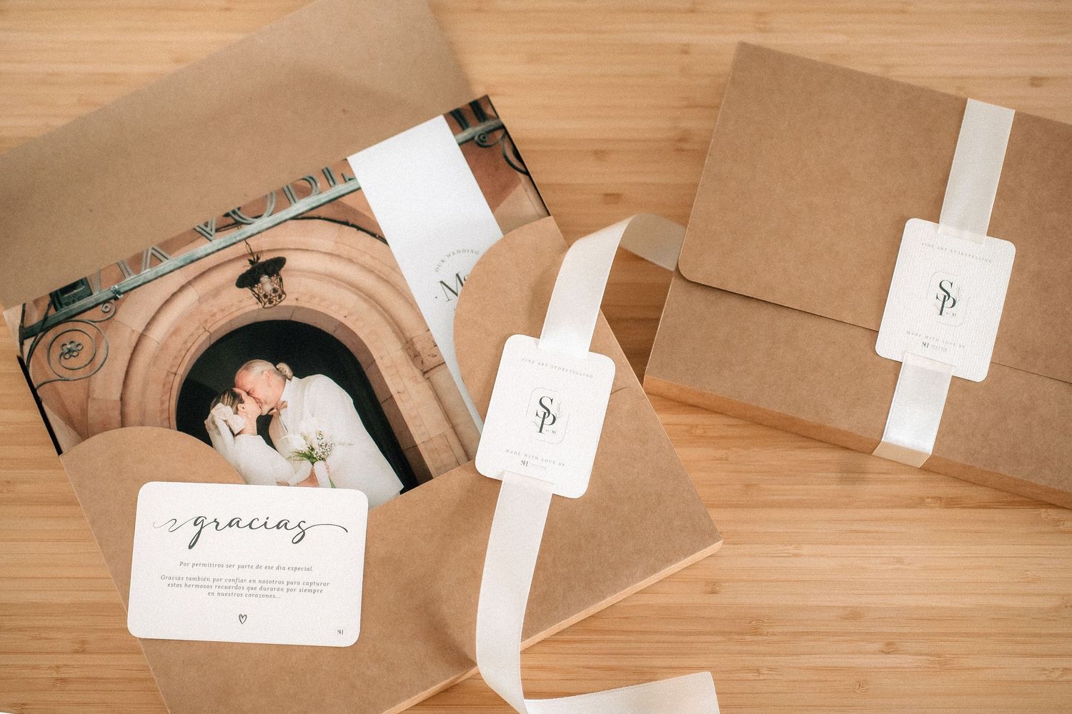 Album de bodas y empaque para regalo de padres